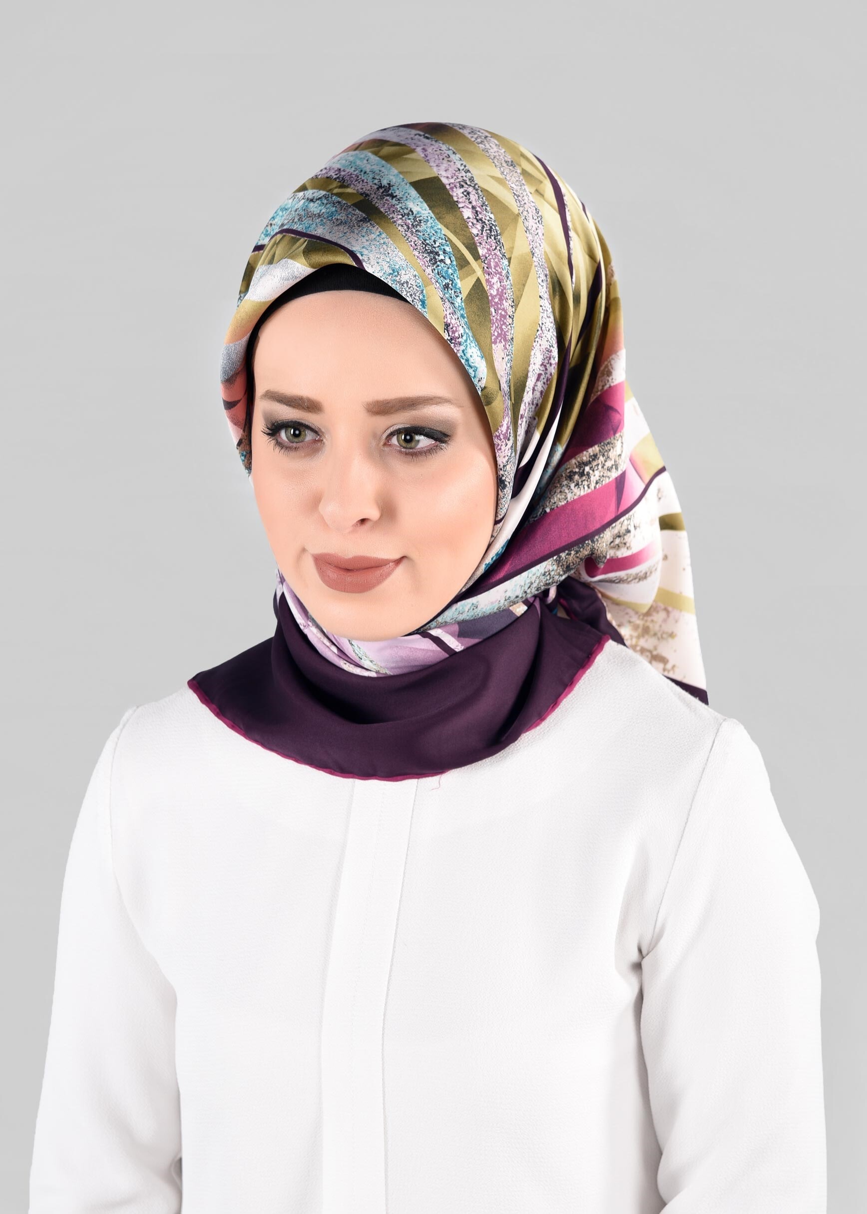 Tesettür giyim MÜRDÜM 12981-1 ALVİNA DESENLİ EŞARP