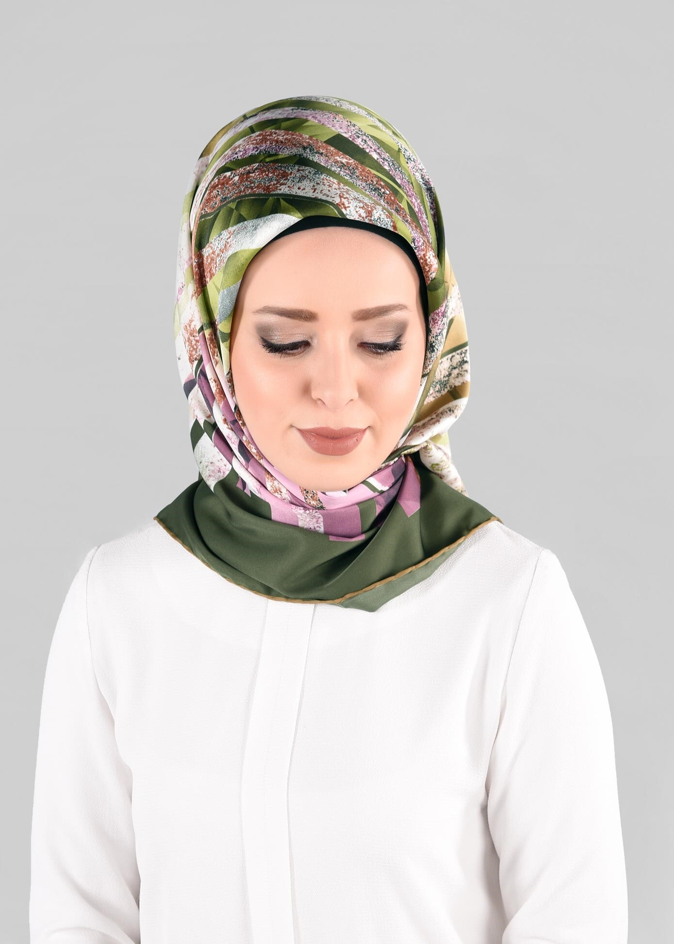 Tesettür giyim YEŞİL 12981-1 ALVİNA DESENLİ EŞARP