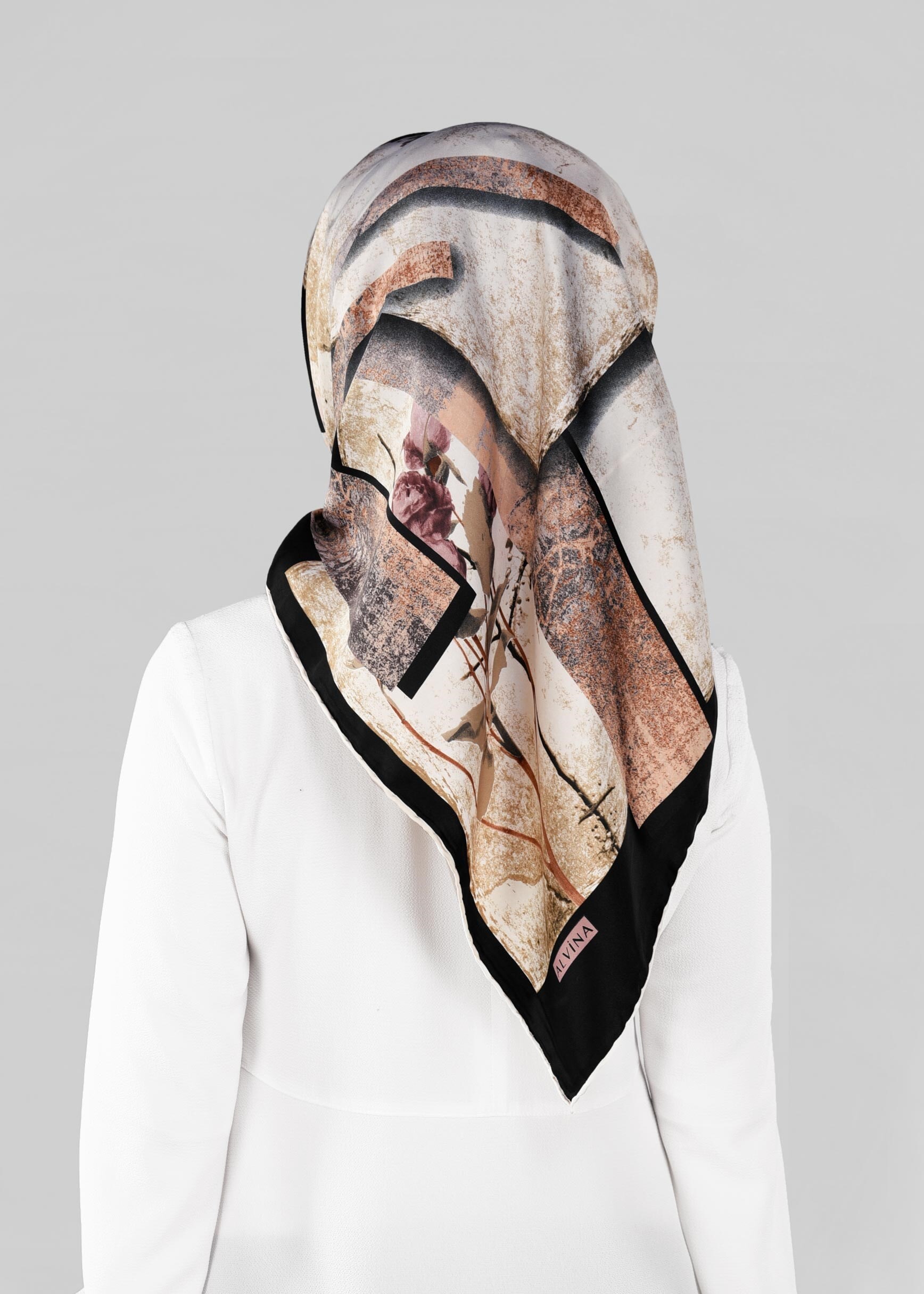 Tesettür giyim SİYAH 12994-1 ALVİNA DESENLİ EŞARP