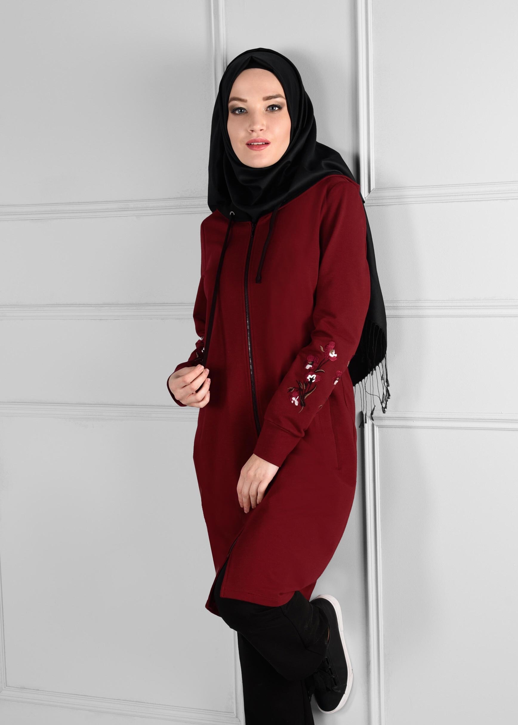 Tesettür giyim BORDO KOLLARI NAKIŞLI CEPLİ 2Lİ PANTOLON EŞOFMAN TAKIM 4607