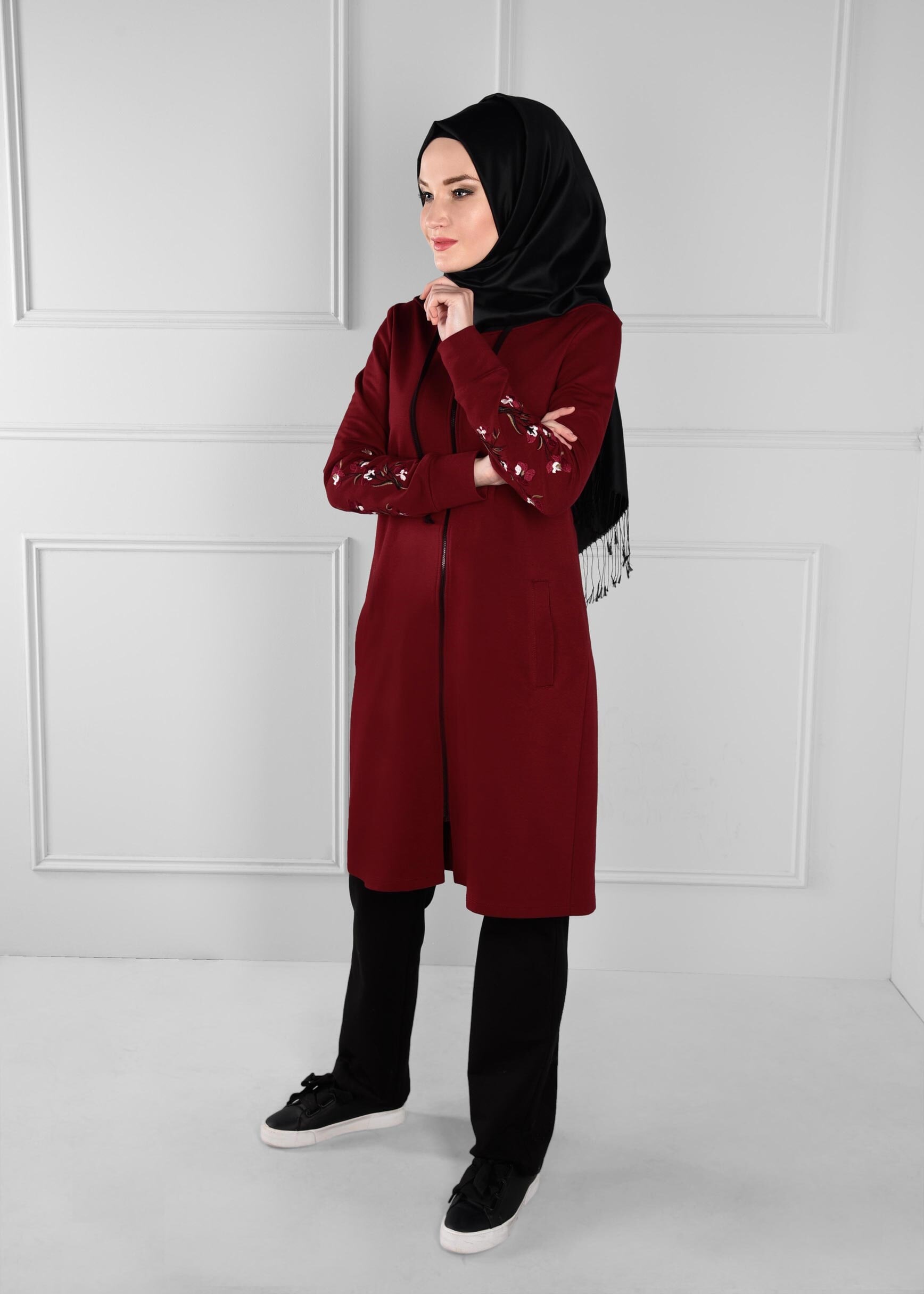 Tesettür giyim BORDO KOLLARI NAKIŞLI CEPLİ 2Lİ PANTOLON EŞOFMAN TAKIM 4607
