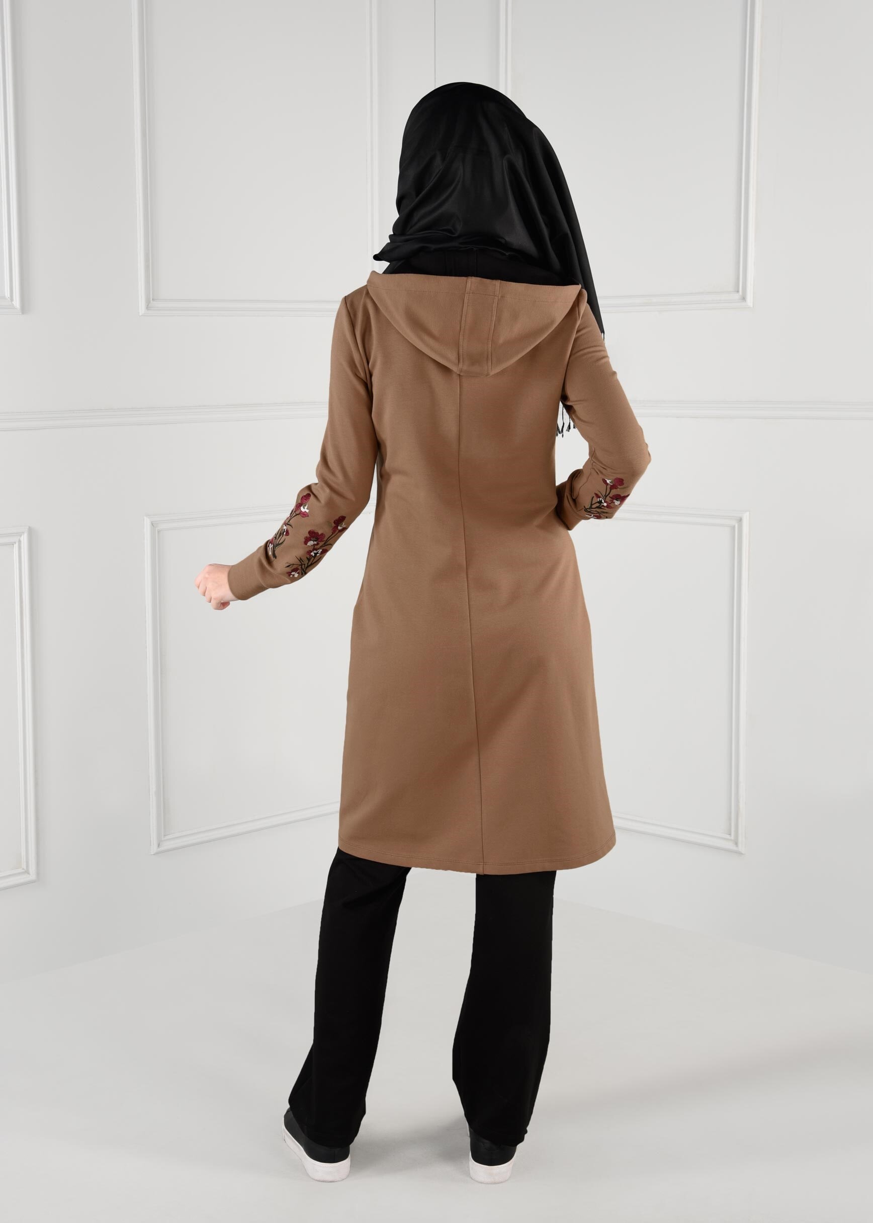 Tesettür giyim KAHVE KOLLARI NAKIŞLI CEPLİ 2Lİ PANTOLON EŞOFMAN TAKIM 4607