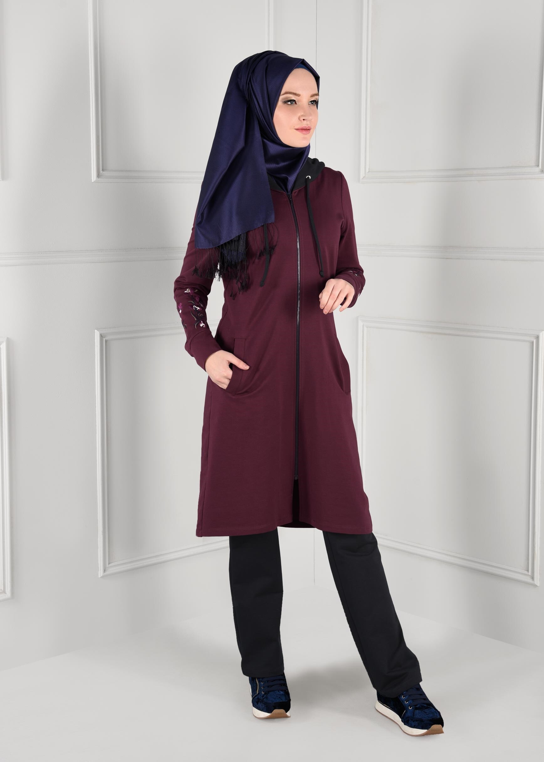 Tesettür giyim MOR KOLLARI NAKIŞLI CEPLİ 2Lİ PANTOLON EŞOFMAN TAKIM 4607