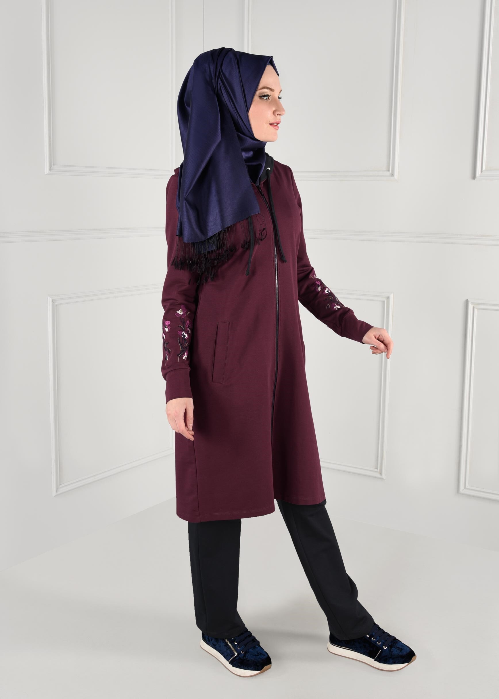 Tesettür giyim MOR KOLLARI NAKIŞLI CEPLİ 2Lİ PANTOLON EŞOFMAN TAKIM 4607