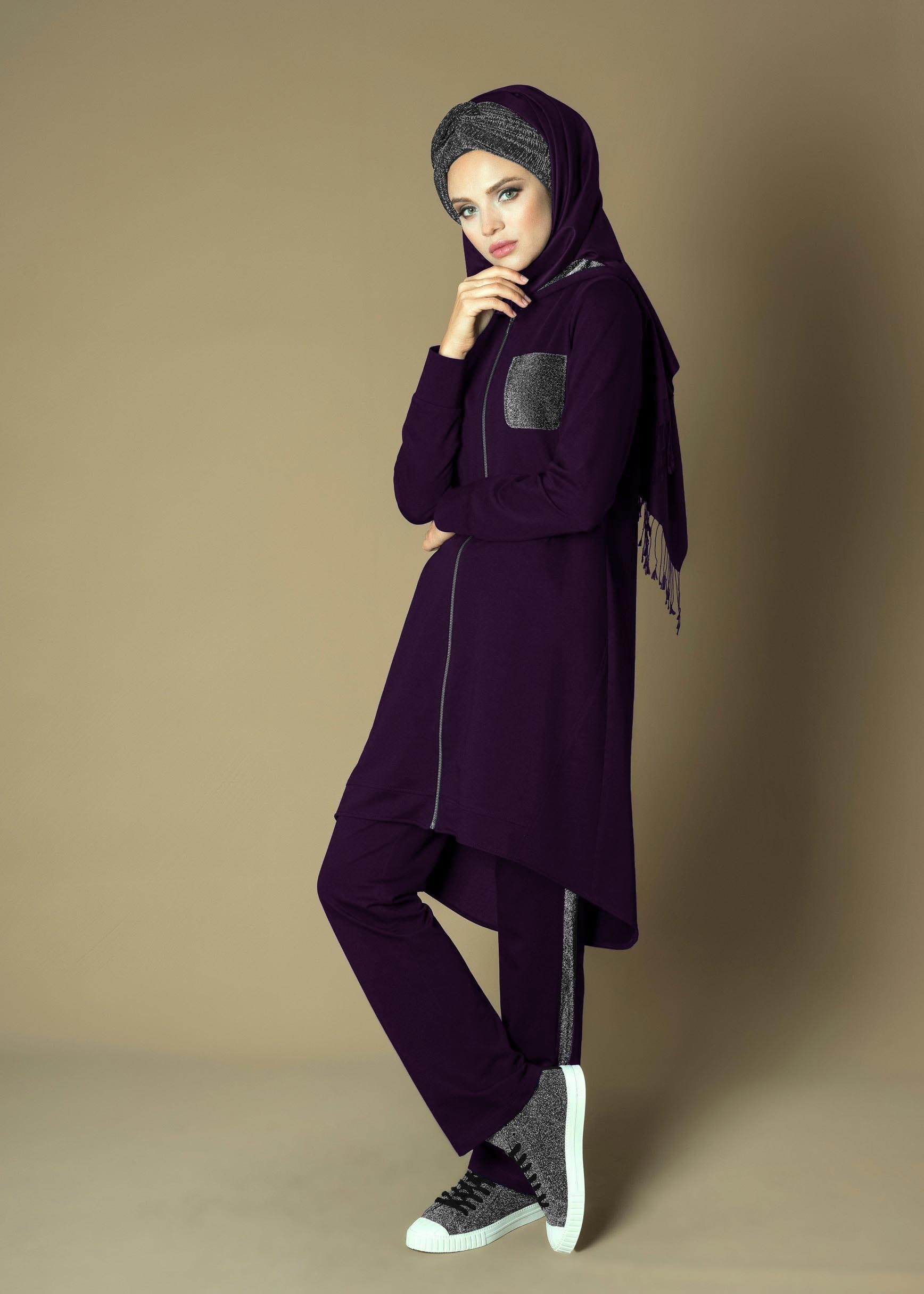 Tesettür giyim MOR ETEK UCU OVAL KESİM SİM DETAYLI 2Lİ EŞOFMAN TAKIM 4656