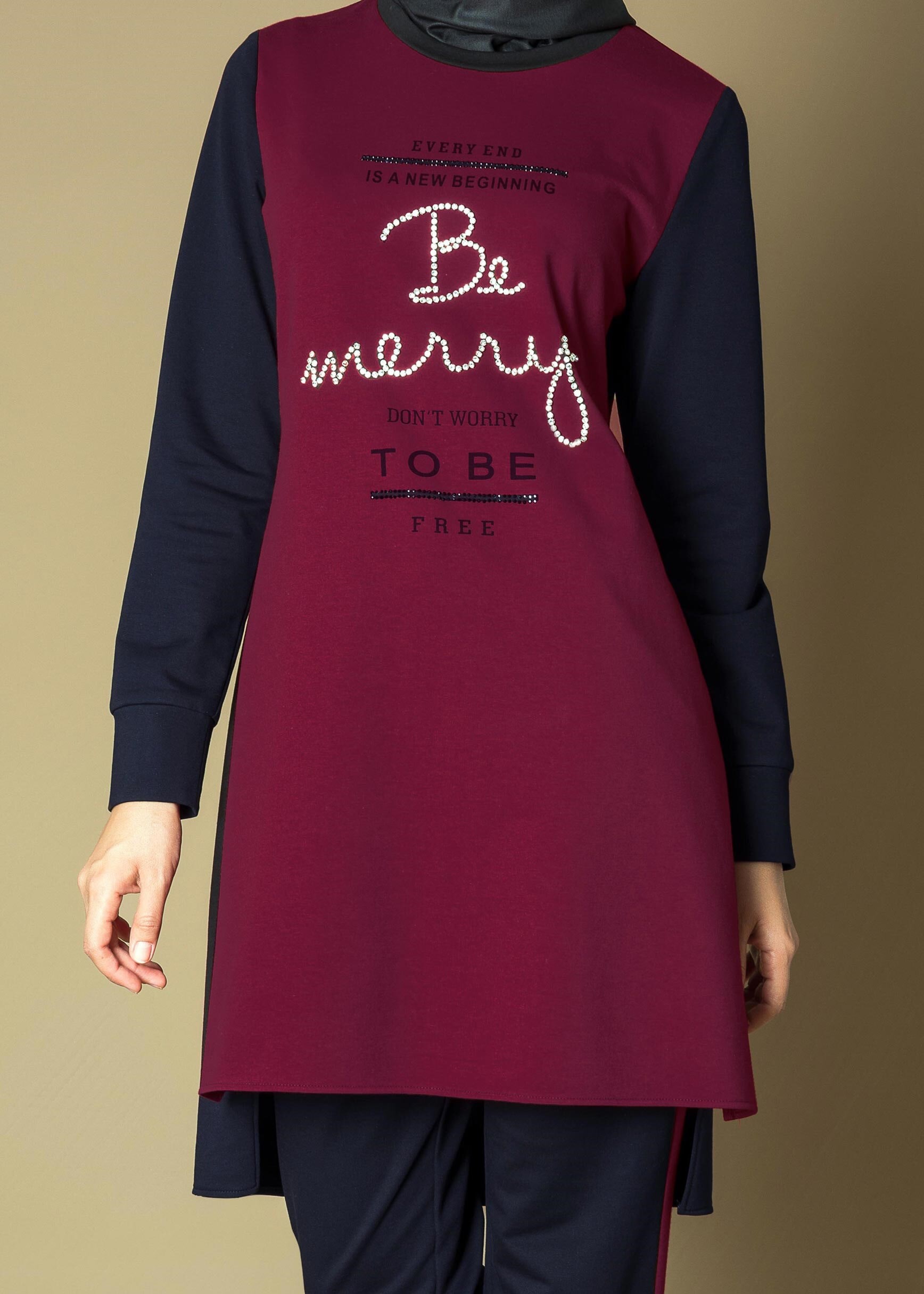 Tesettür giyim LACİVERT BONCUK VE TAŞ İŞLEMELİ 2&prime;Lİ EŞOFMAN TAKIM 4657