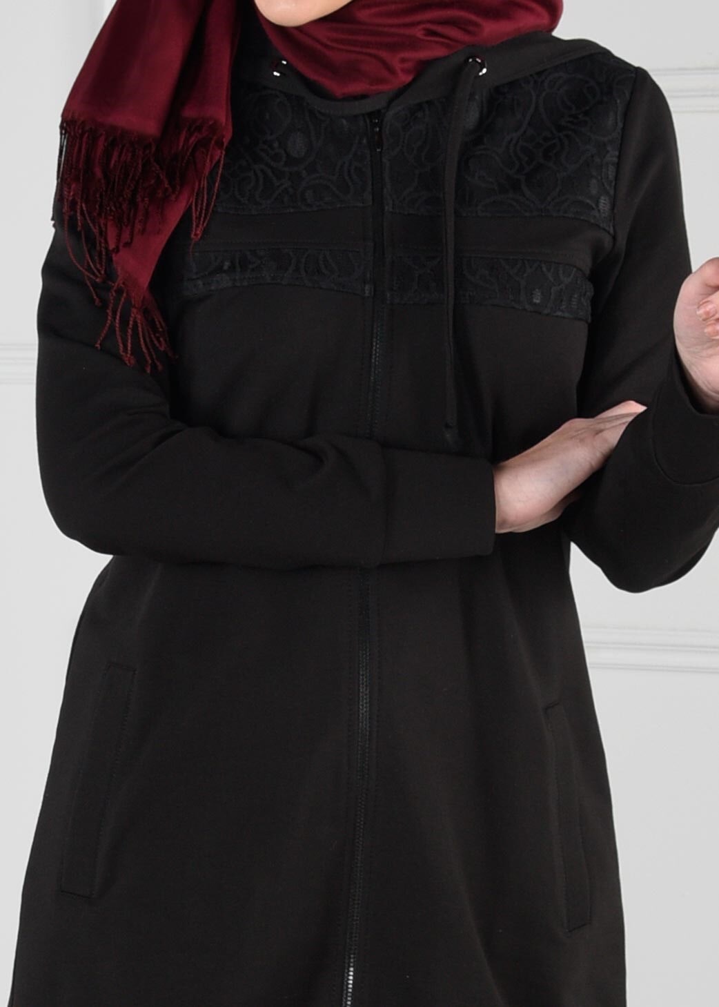 Tesettür giyim SİYAH DANTEL DETAYLI 2&prime;Lİ EŞOFMAN TAKIM 4659