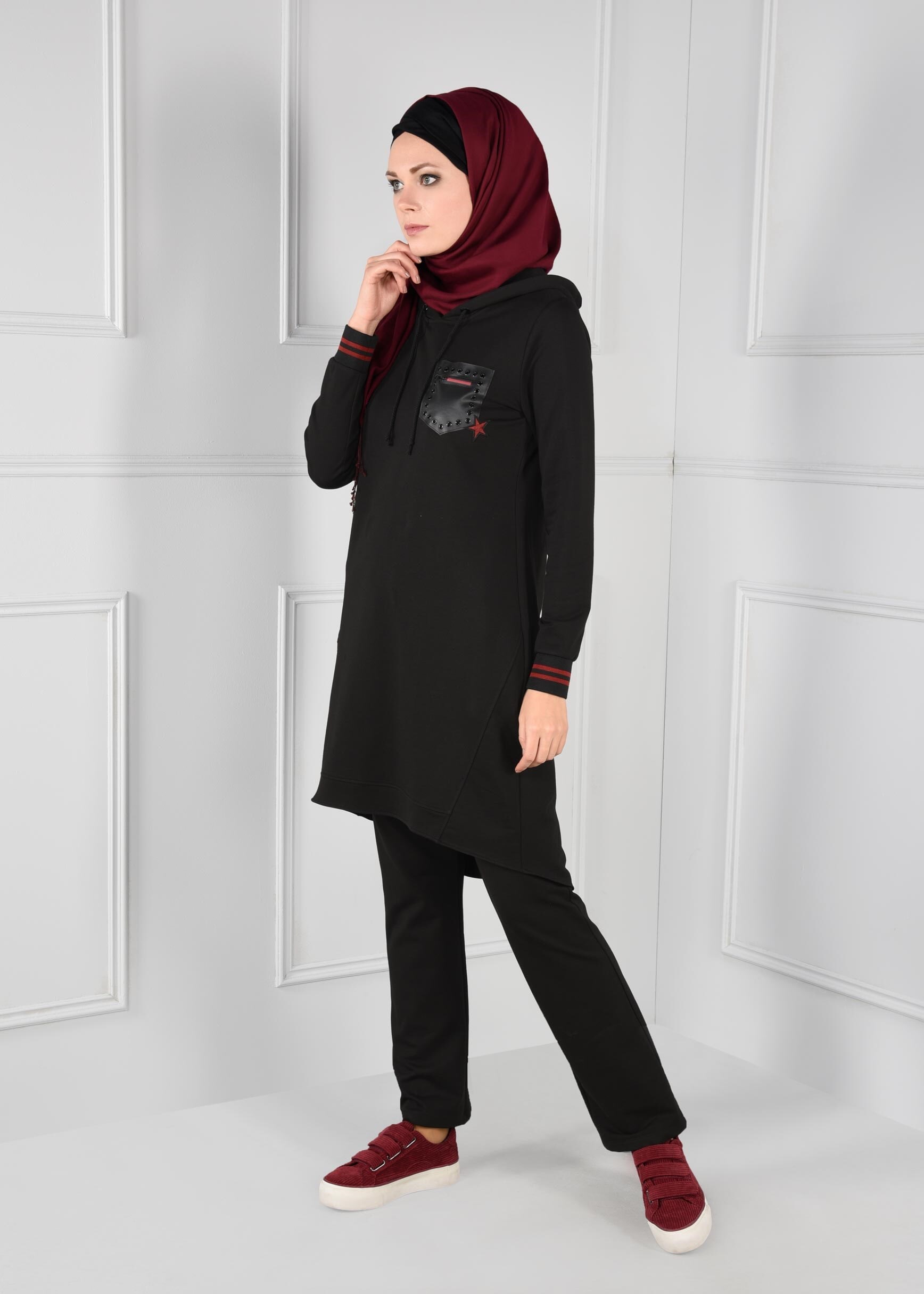 Tesettür giyim SİYAH KAPÜŞONLU 2&prime;Lİ EŞOFMAN TAKIM 4663 