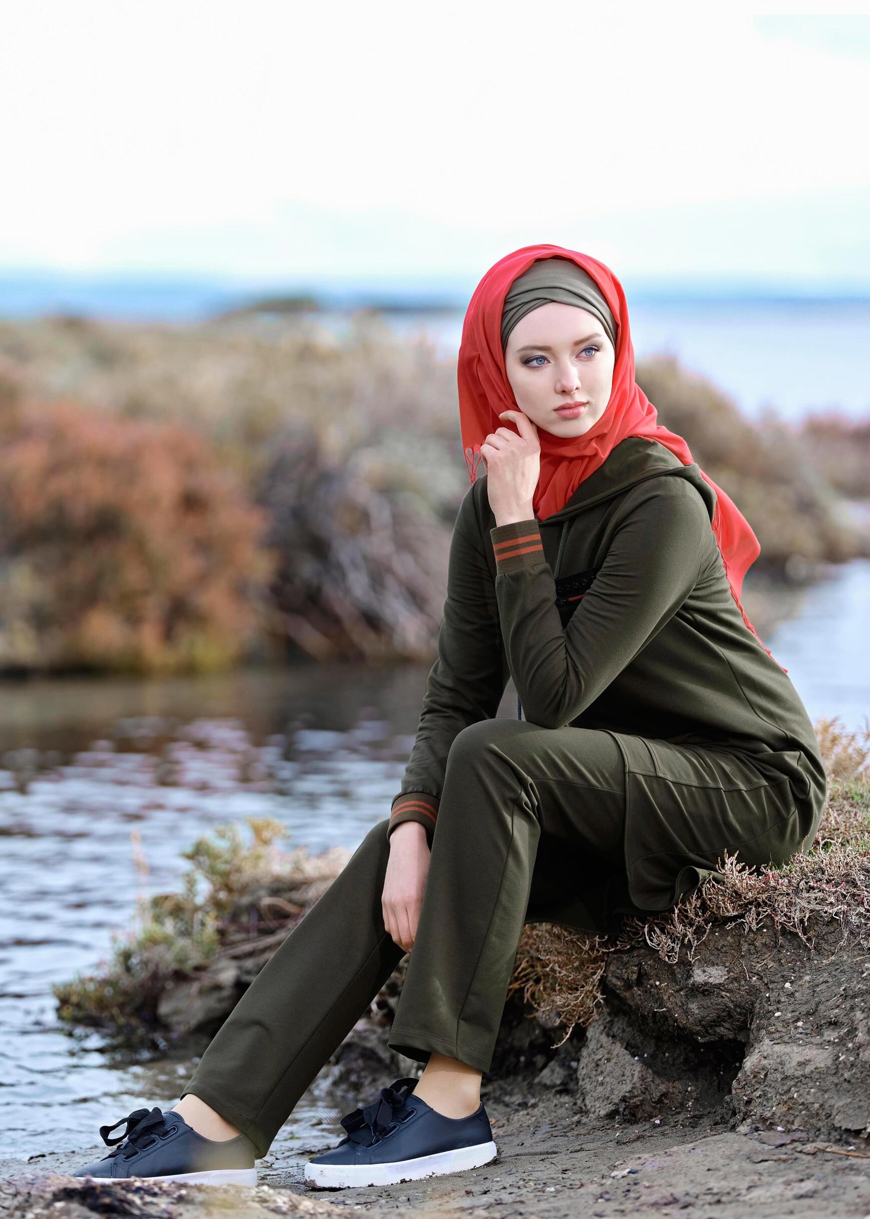 Tesettür giyim HAKİ KAPÜŞONLU 2&prime;Lİ EŞOFMAN TAKIM 4663 