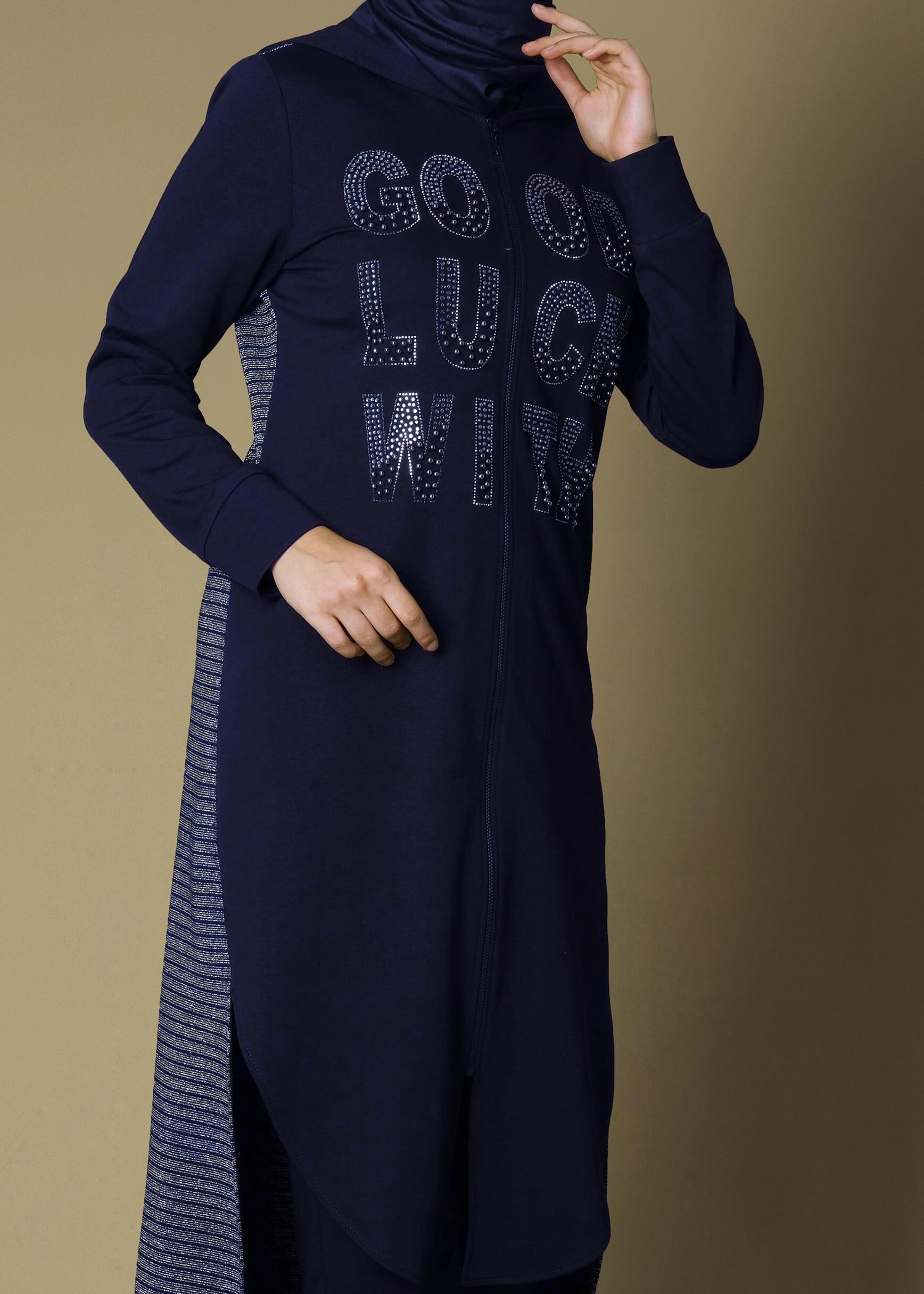 Tesettür giyim LACİVERT TAŞ BASKILI KAPÜŞONLU FERMUARLI 2Lİ PANTOLON EŞOFMAN TAKIM 4692
