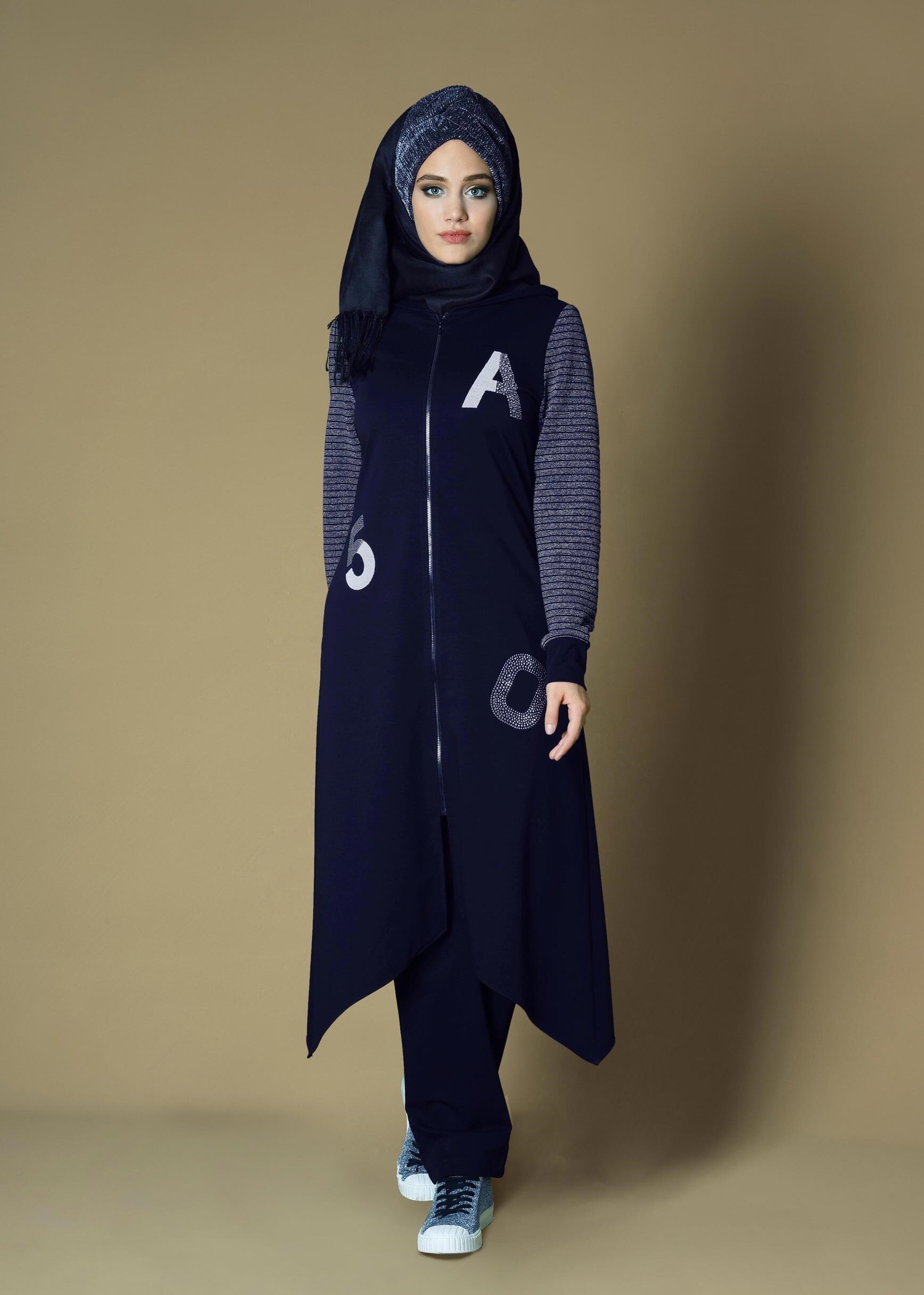 Tesettür giyim LACİVERT ASİMETRİK KESİM FERMUARLI KAPÜŞONLU 2Lİ PANTOLON EŞOFMAN TAKIM 4693