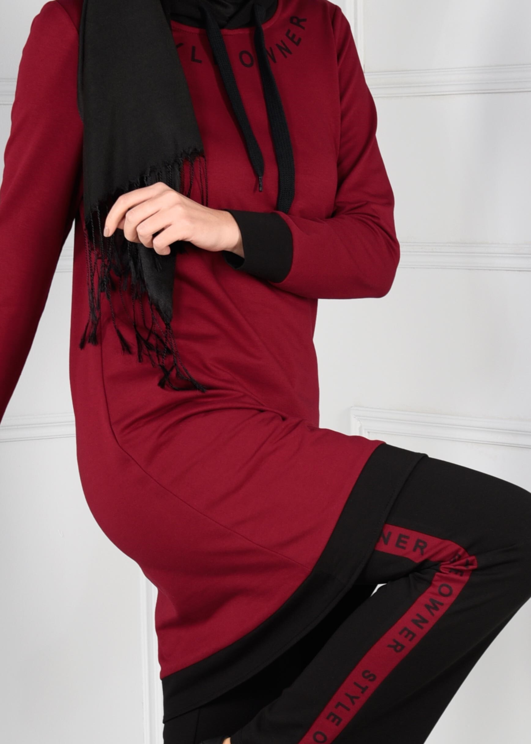 Tesettür giyim BORDO KAPÜŞONLU YAZI DETAYLI 2Lİ PANTOLON EŞOFMAN TAKIMI 4695