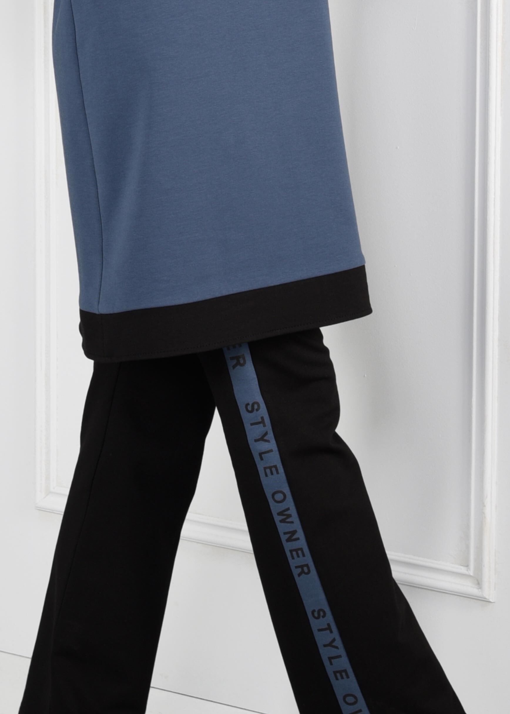 Tesettür giyim LACİVERT KAPÜŞONLU YAZI DETAYLI 2Lİ PANTOLON EŞOFMAN TAKIMI 4695