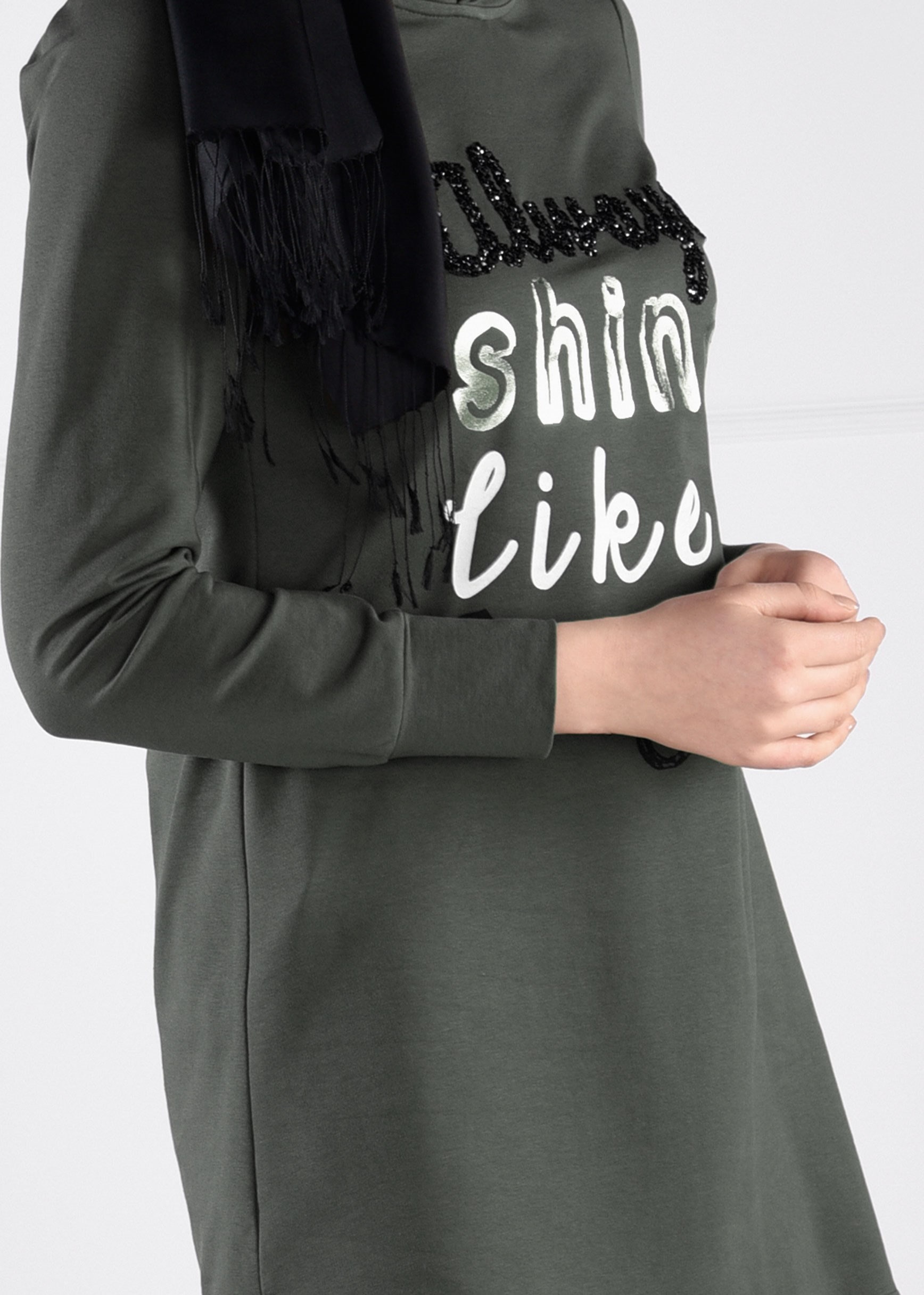 Tesettür giyim HAKİ ÖNÜ BASKILI 2&prime;Lİ EŞOFMAN TAKIM 4696