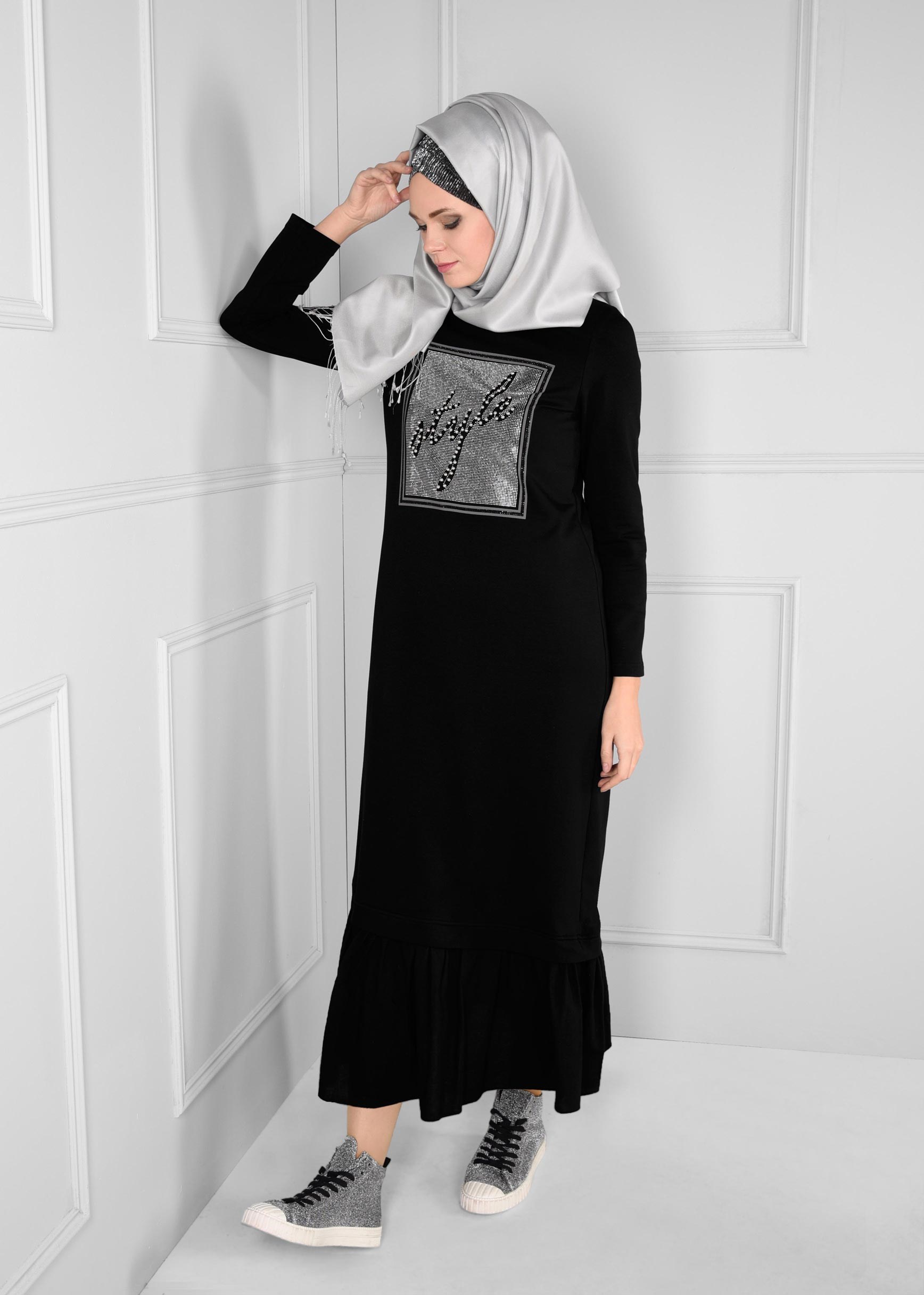 Tesettür giyim SİYAH ÖNÜ BONCUKLU ETEĞİ VOLANLI EŞOFMAN ELBİSE  4747