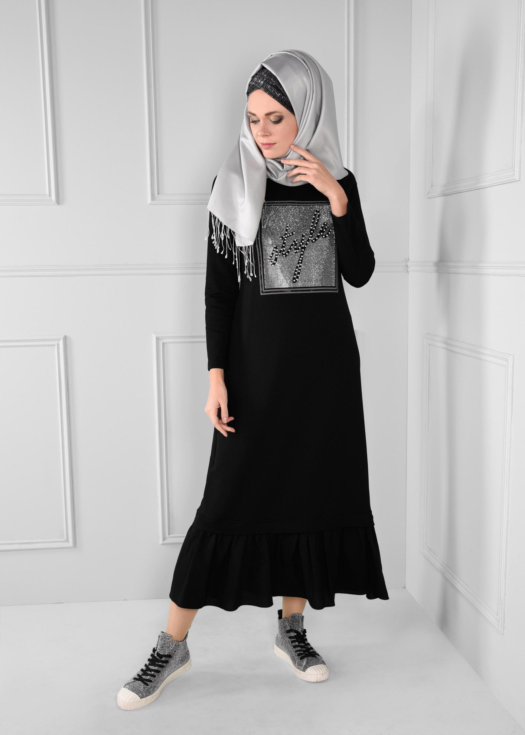 Tesettür giyim SİYAH ÖNÜ BONCUKLU ETEĞİ VOLANLI EŞOFMAN ELBİSE  4747