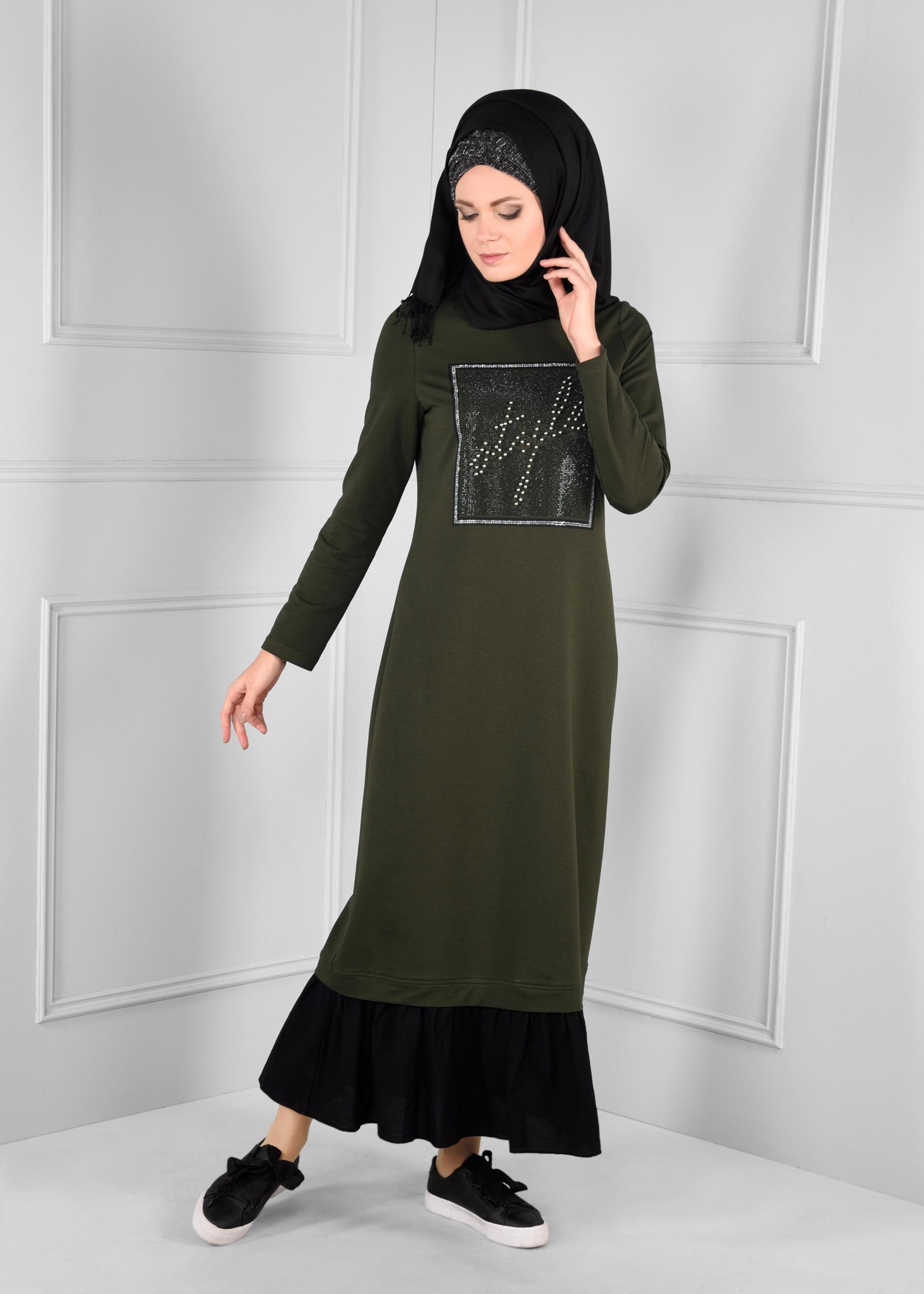 Vêtements hijab KAKI ROBE EN SPORT À VOLANTS 4747 