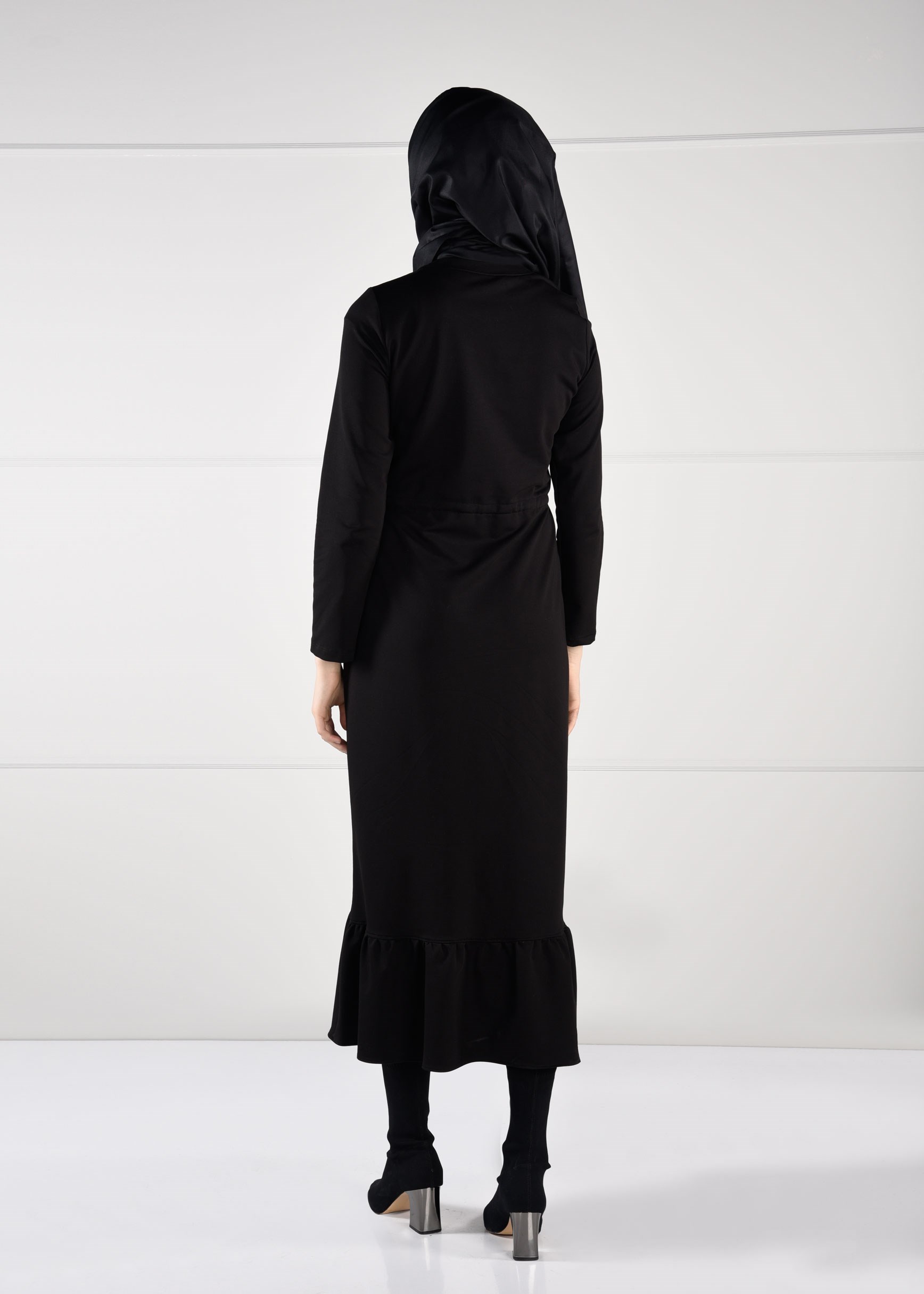 Tesettür giyim SİYAH ÖNÜ BASKILI BAĞLAMALI EŞOFMAN ELBİSE  4795