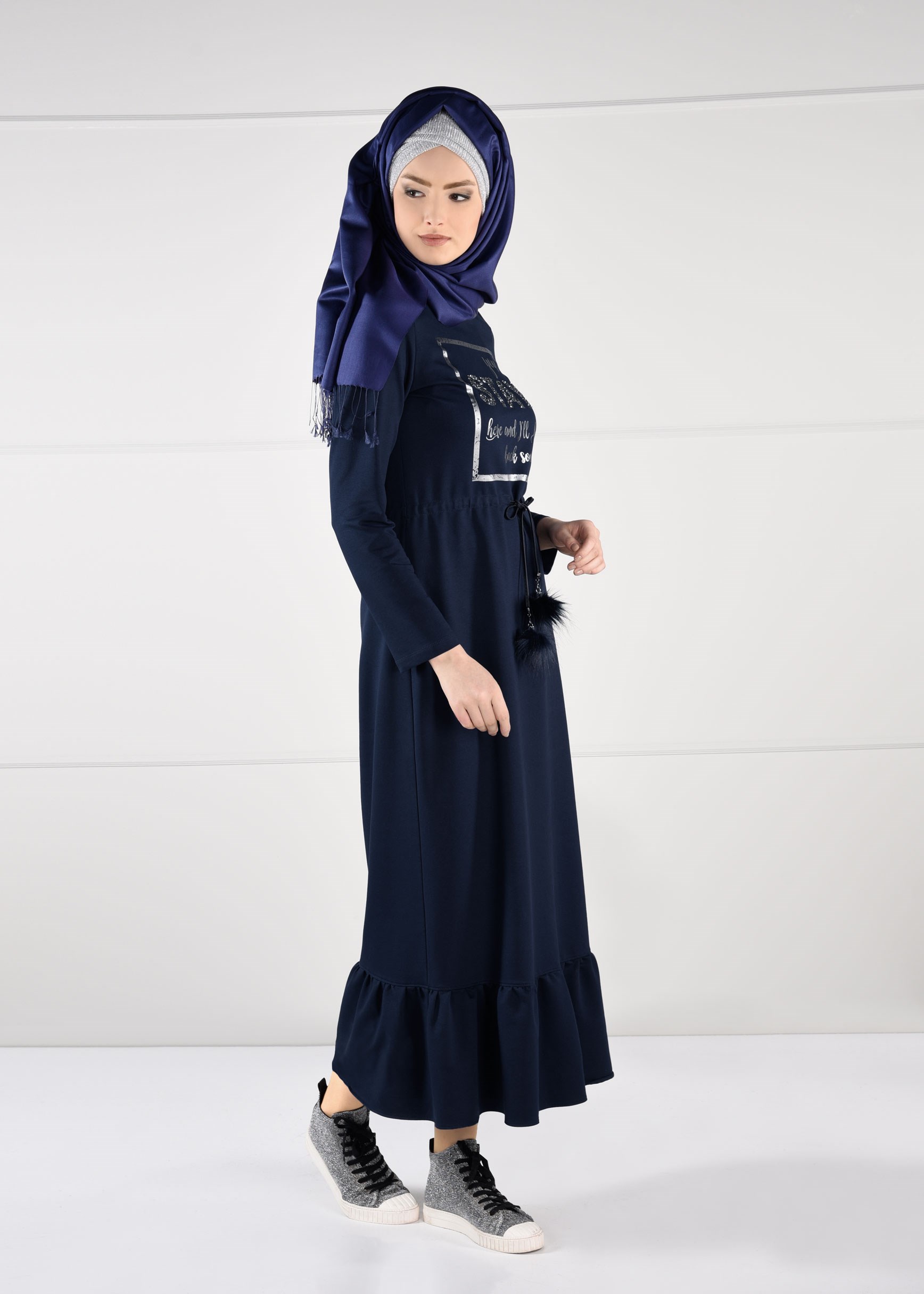 Vêtements hijab BLEU MARINE ROBE À IMPRIMÉE TAILLE-NOUÉE  4795 