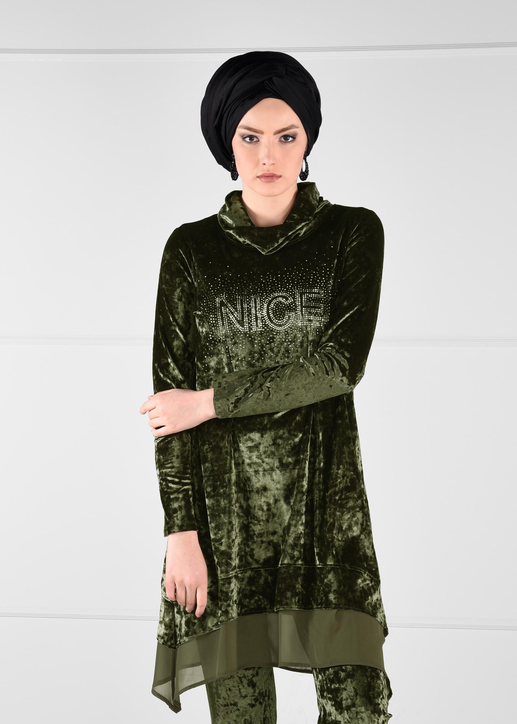 Tesettür giyim HAKİ ŞİFON DETAYLI TAŞ BASKI KADİFE 2Lİ PANTOLON EŞOFMAN TAKIMI 4797