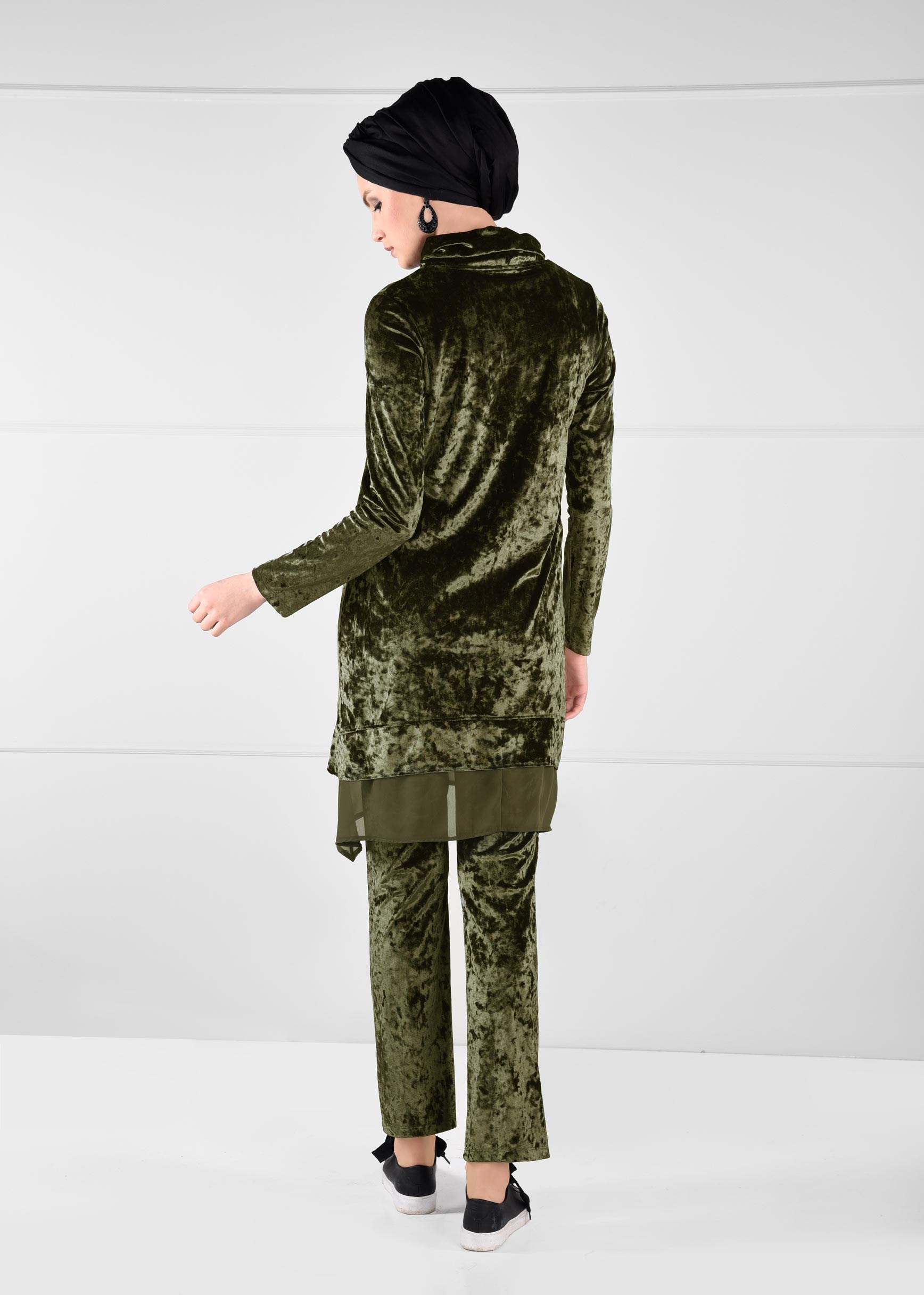 Tesettür giyim HAKİ ŞİFON DETAYLI TAŞ BASKI KADİFE 2Lİ PANTOLON EŞOFMAN TAKIMI 4797