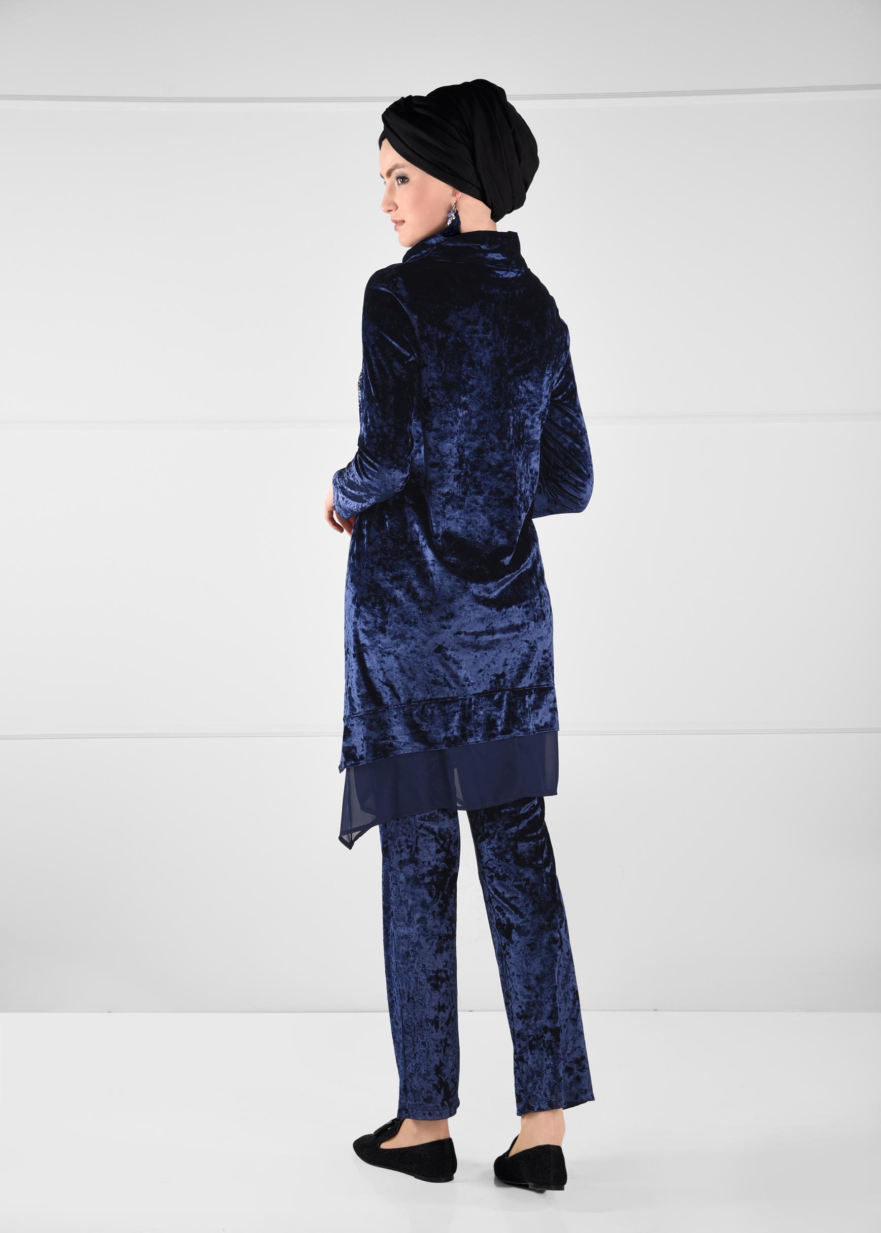 Tesettür giyim LACİVERT ŞİFON DETAYLI TAŞ BASKI KADİFE 2Lİ PANTOLON EŞOFMAN TAKIMI 4797