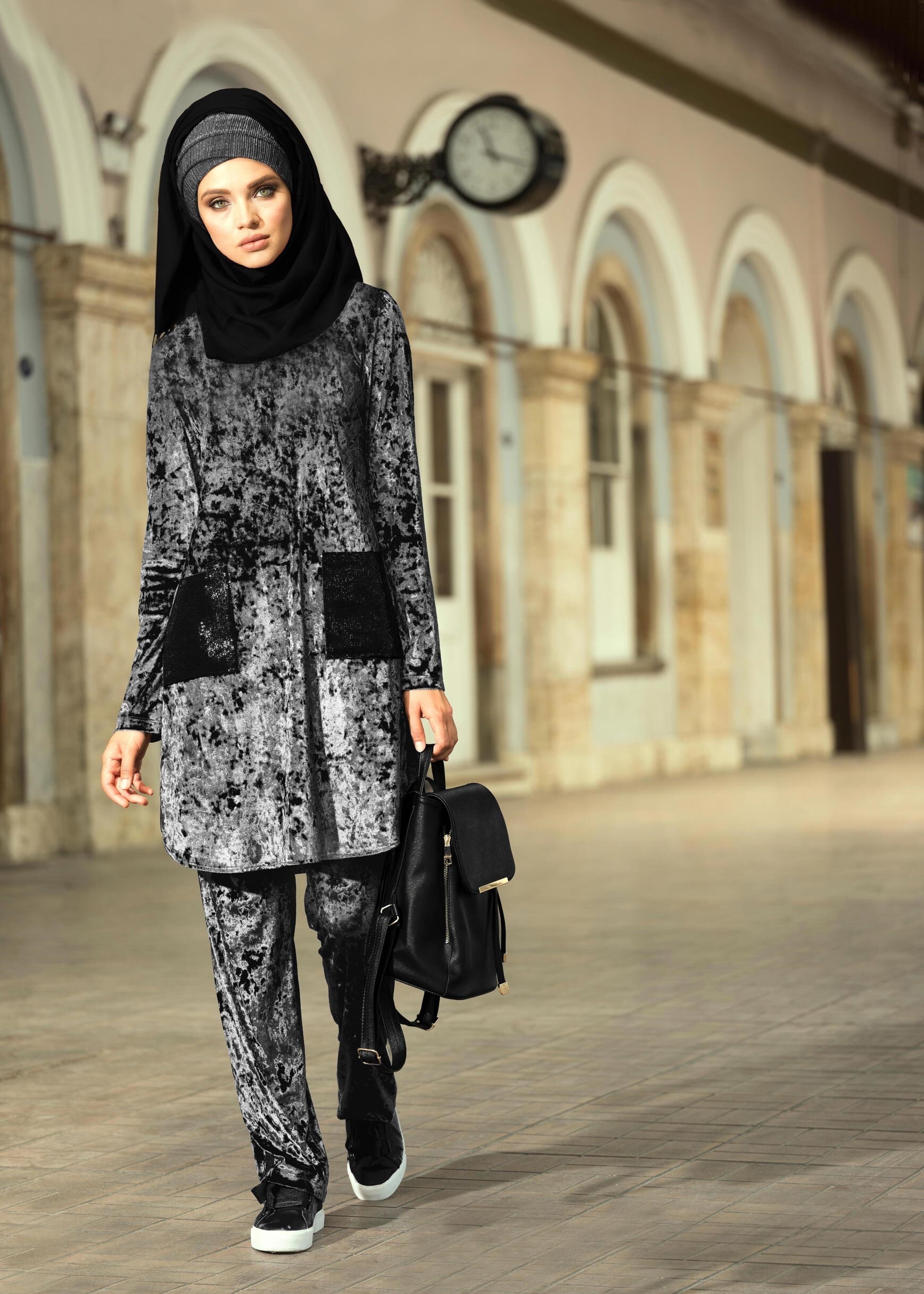 Tesettür giyim GRİ KADİFE 2&prime;Lİ PANTOLONLU EŞOFMAN TAKIM 4798 