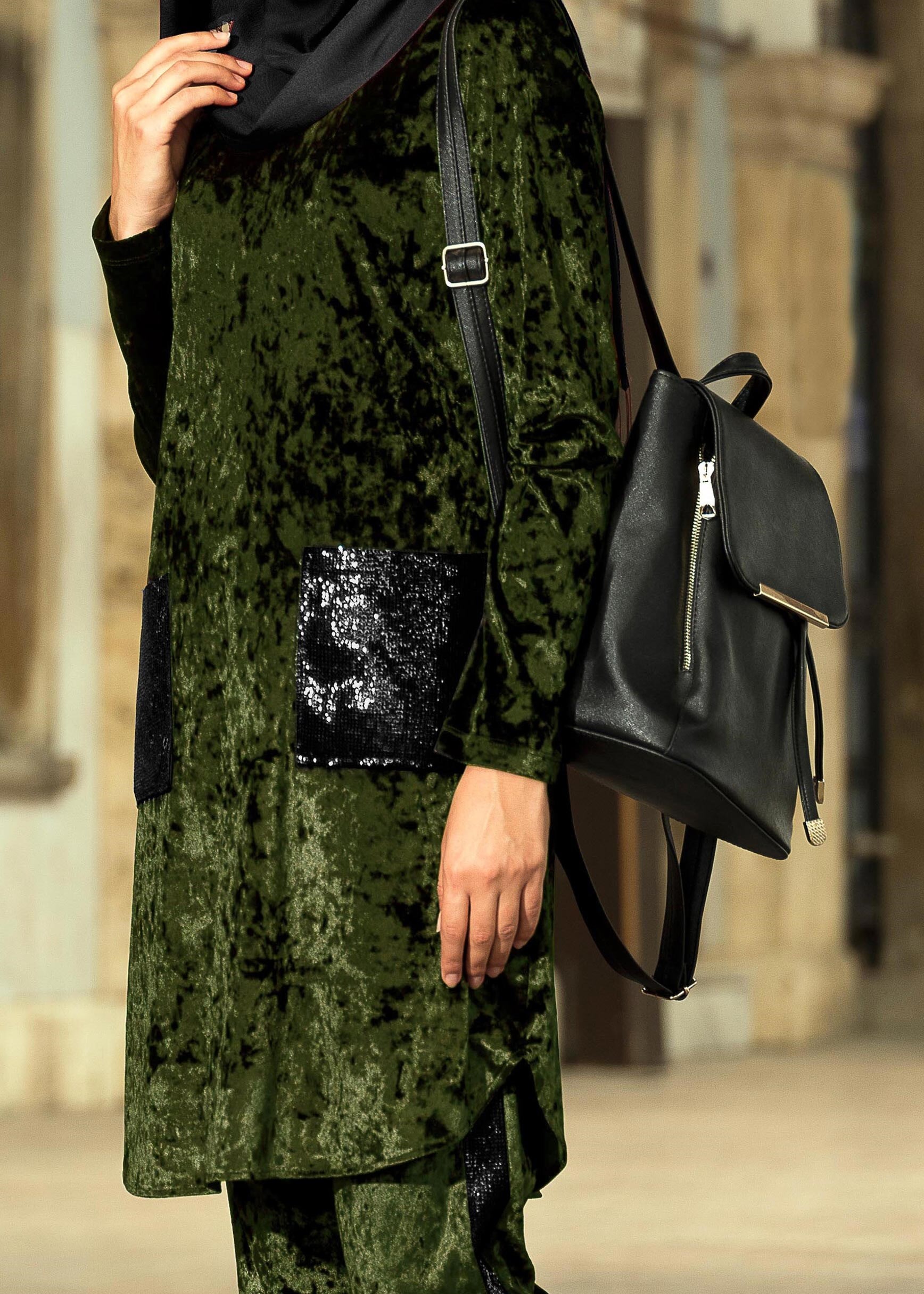 Tesettür giyim HAKİ KADİFE 2&prime;Lİ PANTOLONLU EŞOFMAN TAKIM 4798 