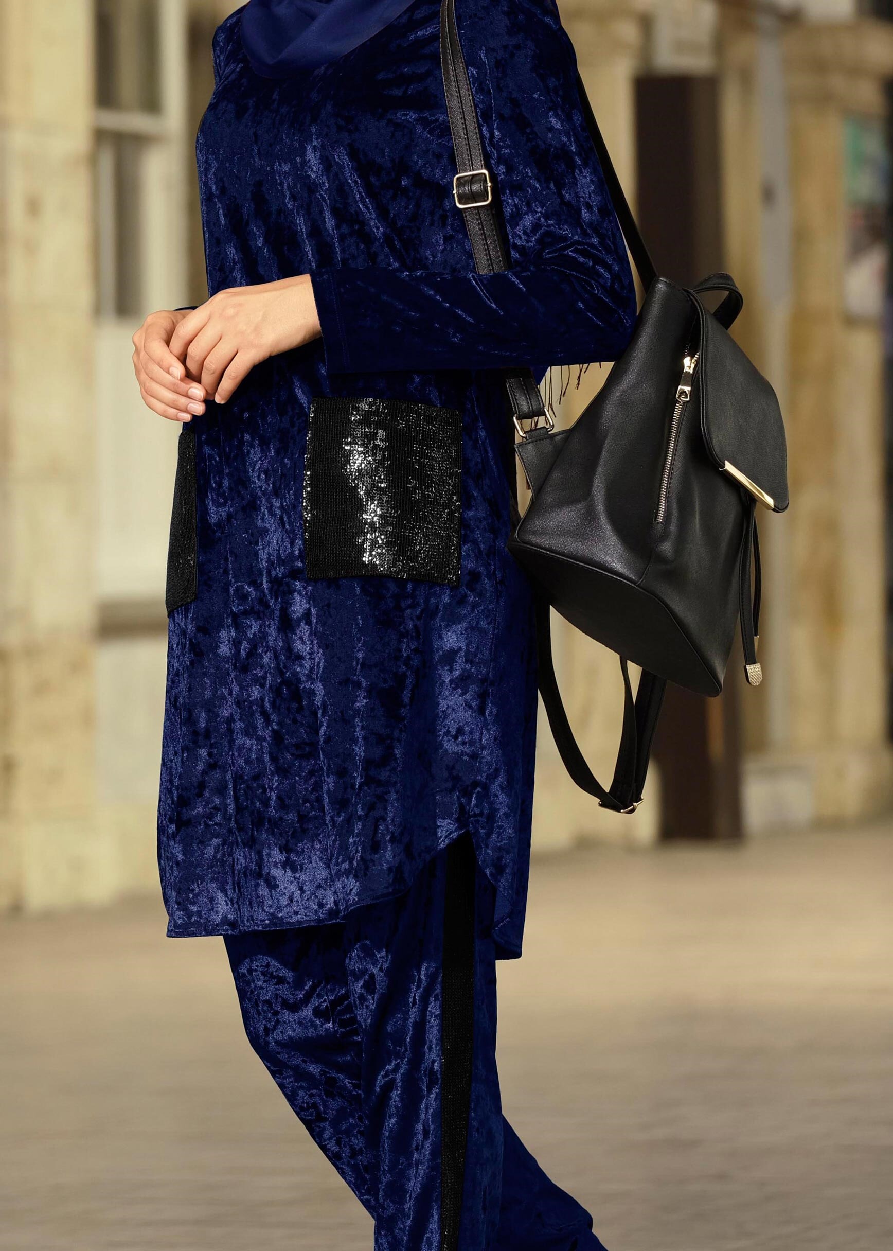 Tesettür giyim LACİVERT KADİFE 2&prime;Lİ PANTOLONLU EŞOFMAN TAKIM 4798 