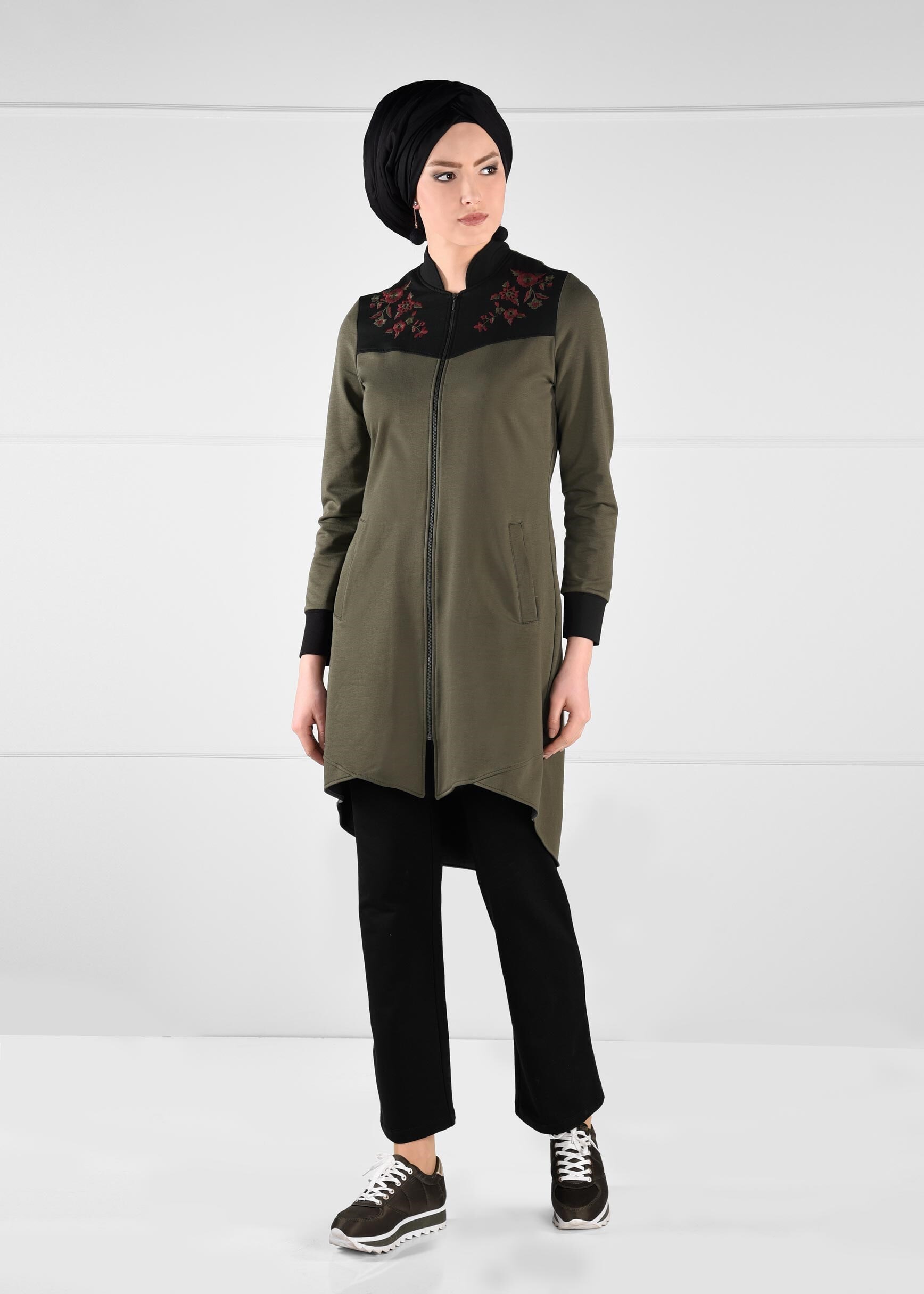 Tesettür giyim HAKİ NAKIŞLI 2&prime;Lİ EŞOFMAN TAKIM 4799 