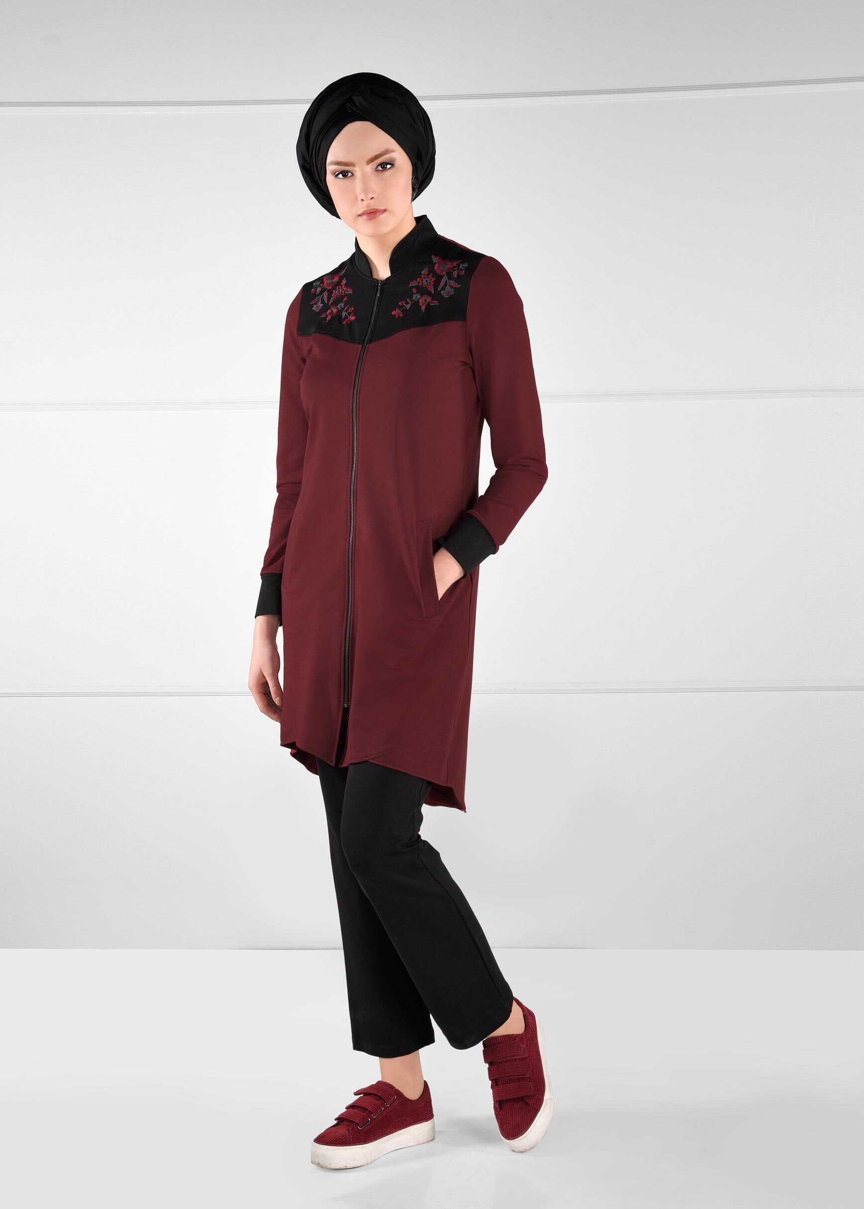 Tesettür giyim BORDO NAKIŞLI 2&prime;Lİ EŞOFMAN TAKIM 4799 