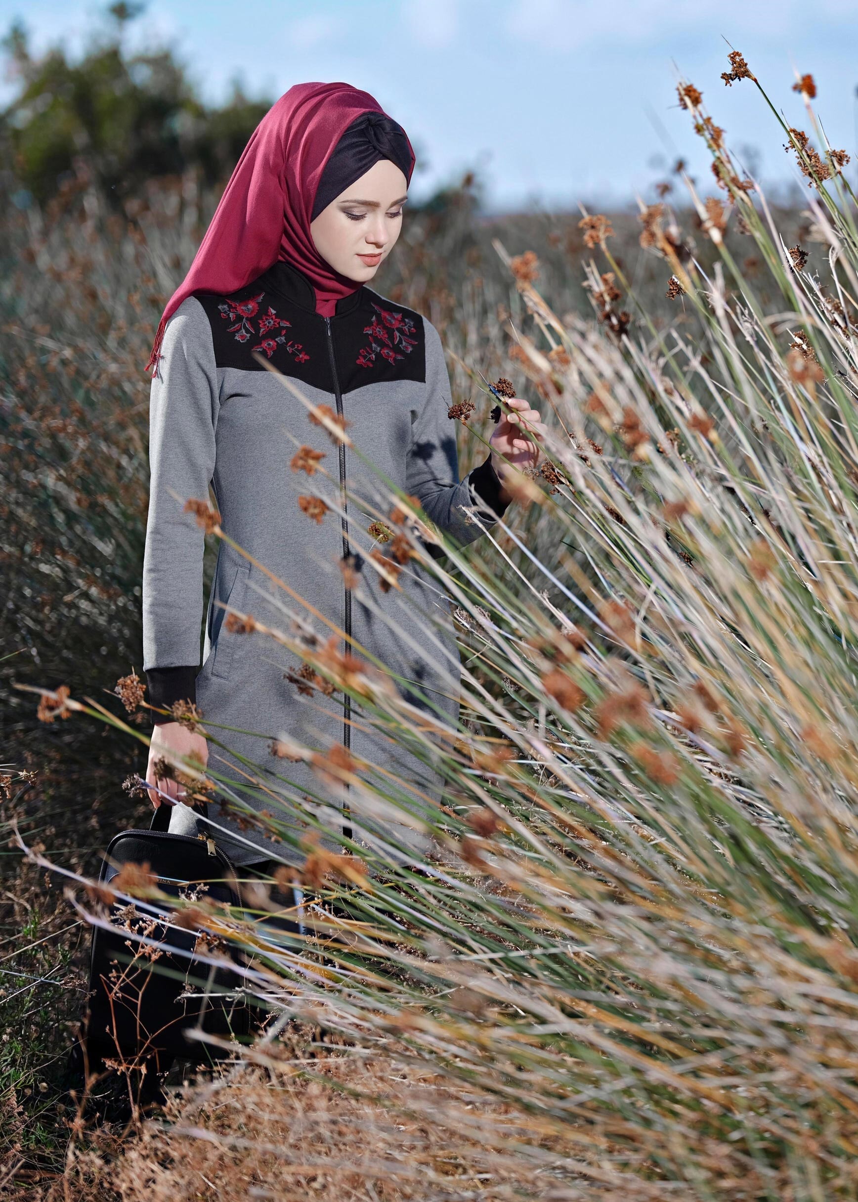 Tesettür giyim GRİ NAKIŞLI 2&prime;Lİ EŞOFMAN TAKIM 4799 