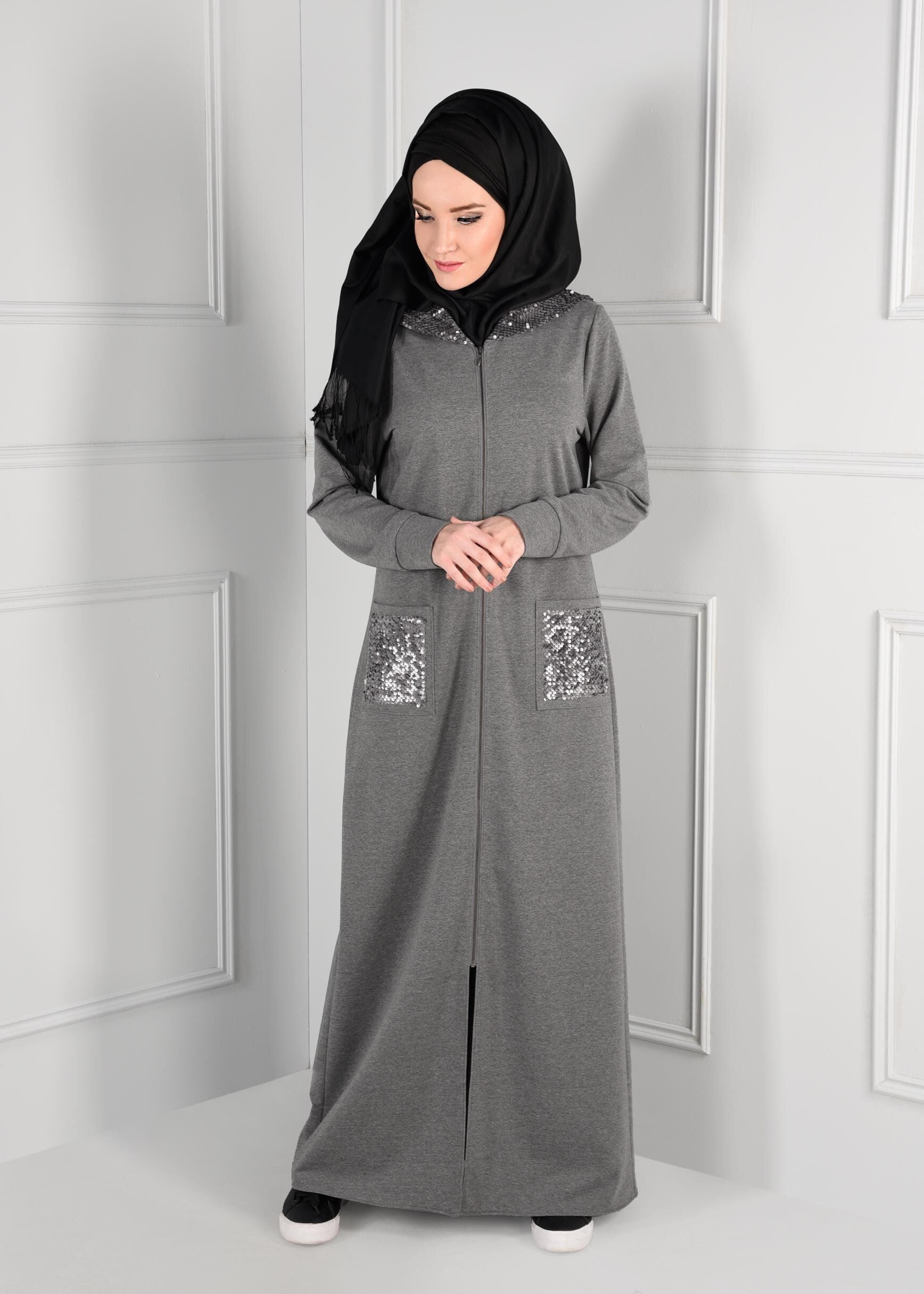 Tesettür giyim GRİ KAPÜŞONLU PAYETLİ FERMUARLI EŞOFMAN TUNİK 4801