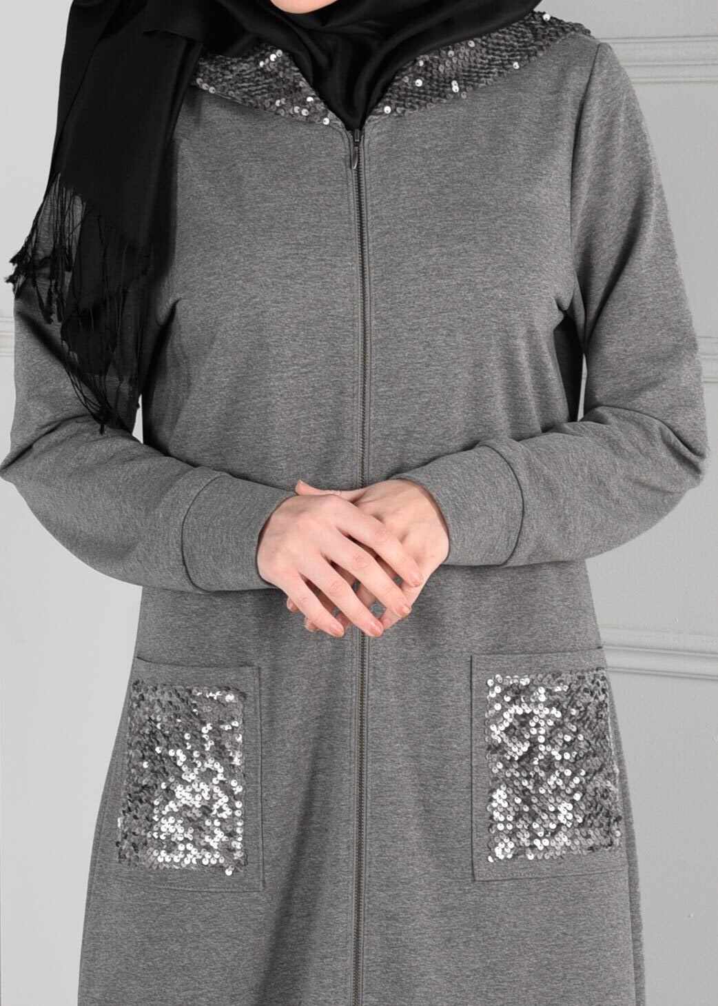 Tesettür giyim GRİ KAPÜŞONLU PAYETLİ FERMUARLI EŞOFMAN TUNİK 4801