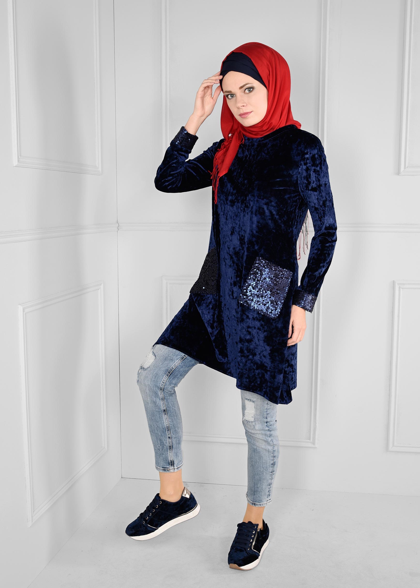 Tesettür giyim LACİVERT PAYET İŞLEMELİ CEPLİ KADİFE EŞOFMAN TUNİK 4803 