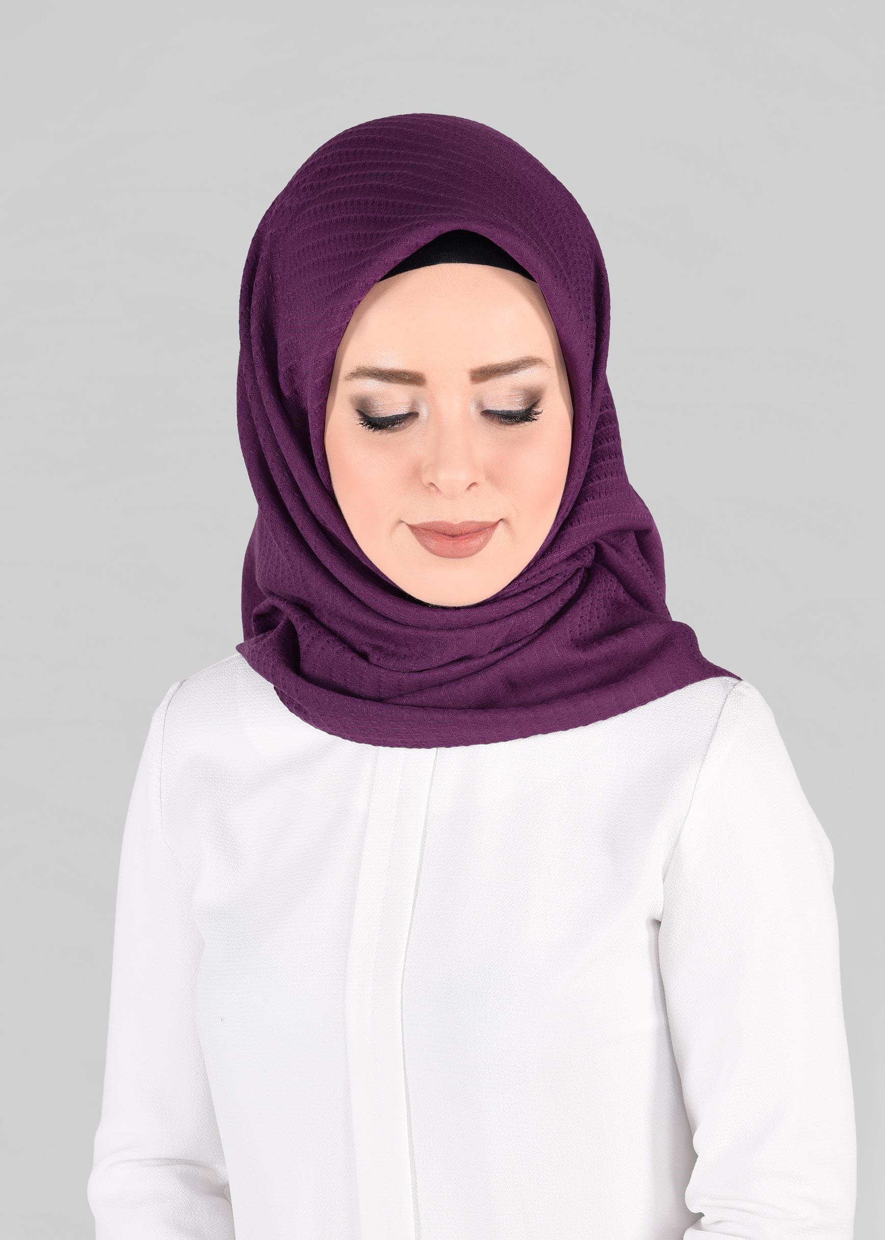 Tesettür giyim MOR 9880 ALVİNA KENDİNDEN DESENLİ EŞARP