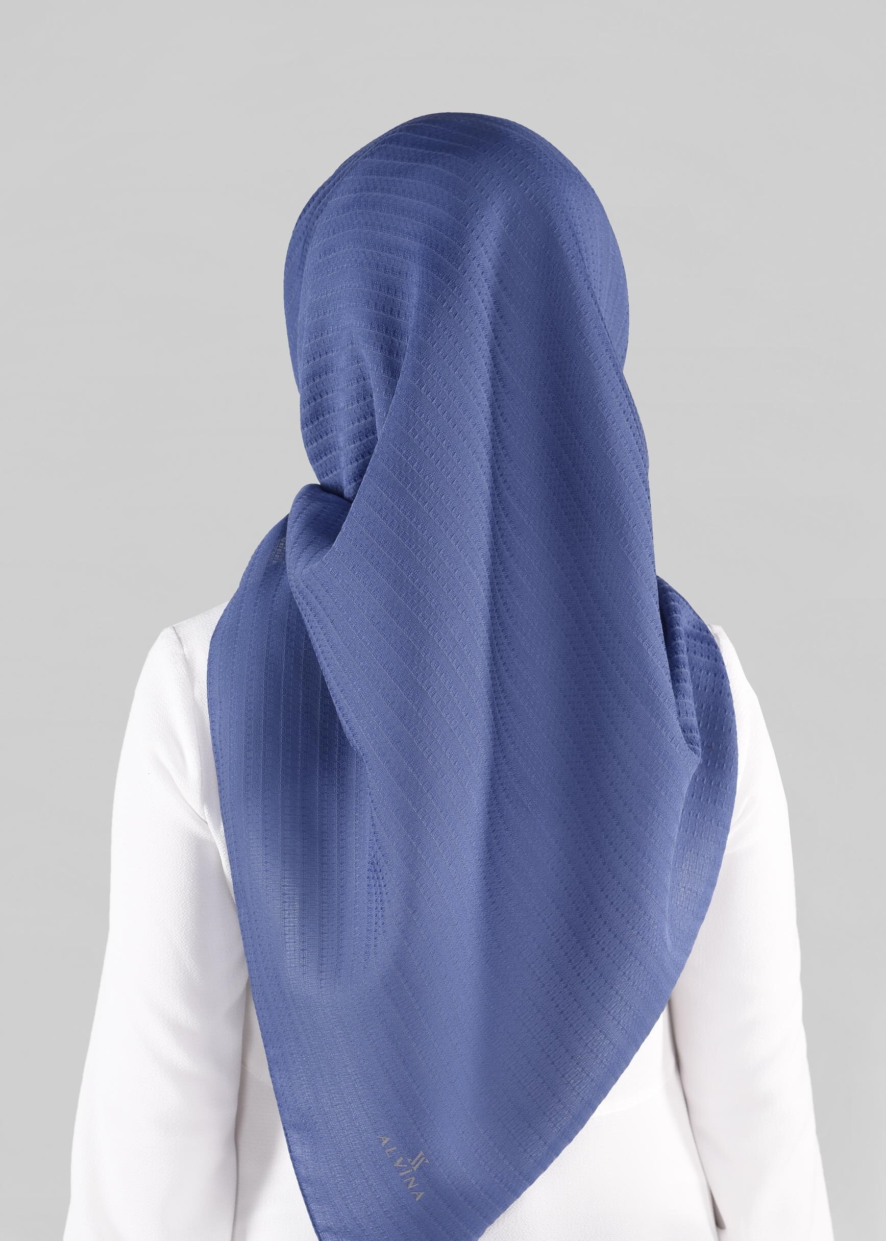 Tesettür giyim LACİVERT 9880 ALVİNA KENDİNDEN DESENLİ EŞARP