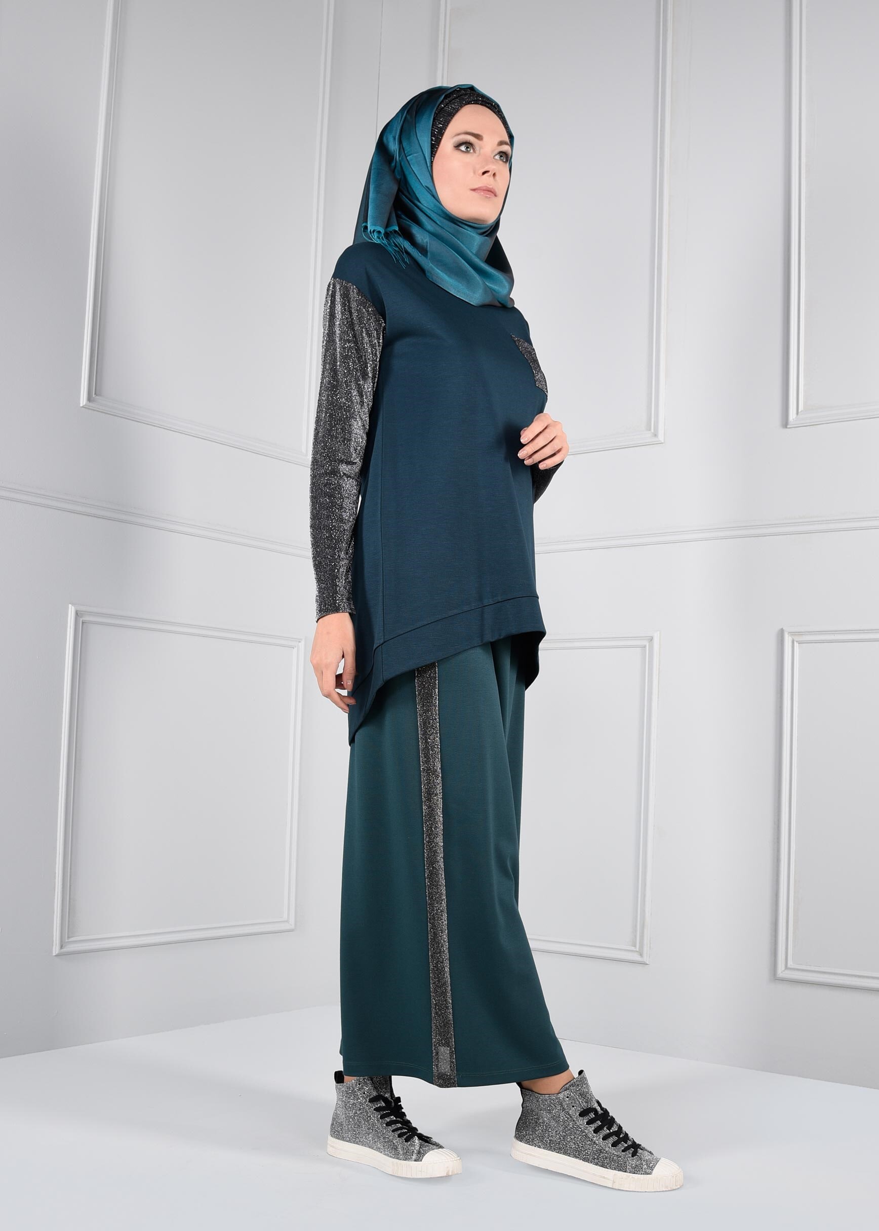 Tesettür giyim YEŞİL YANLARI SİMLİ BİYE DETAYLI BELİ LASTİKLİ ETEK 6086