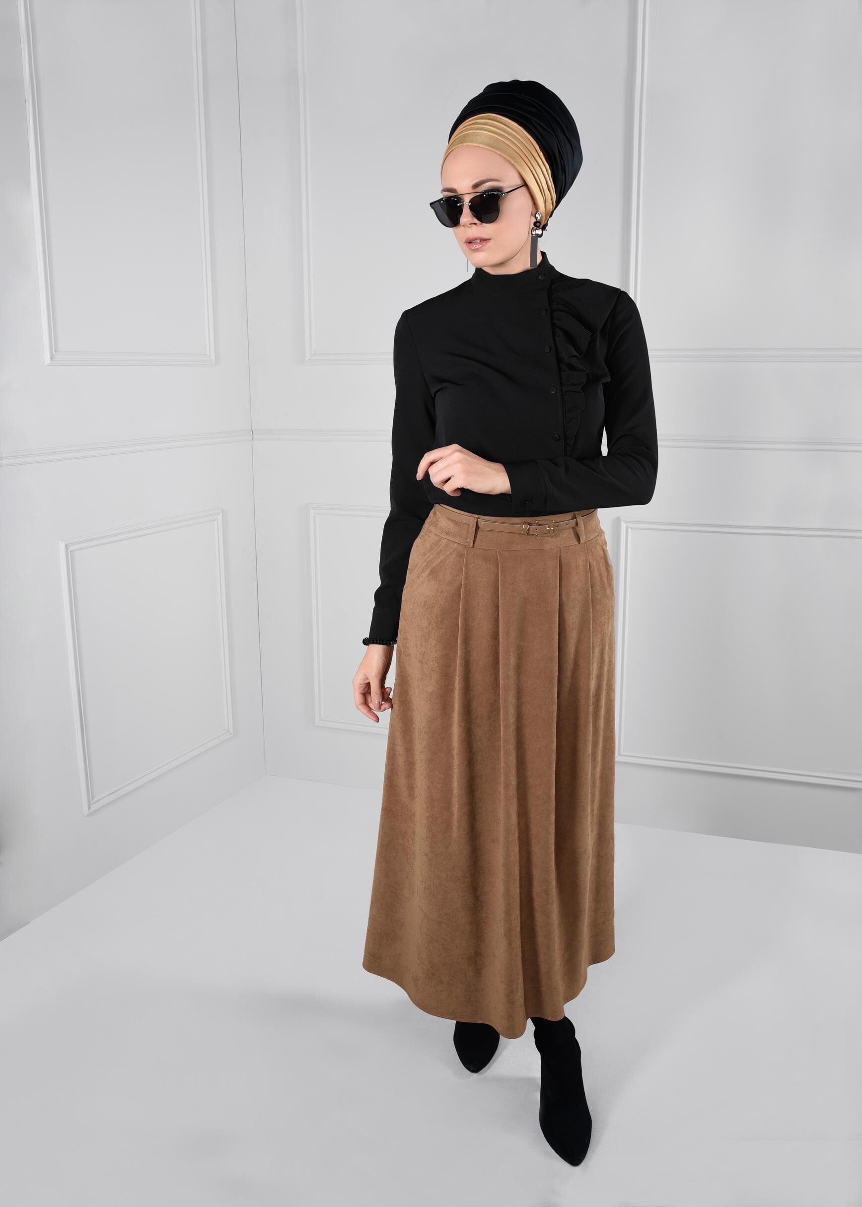 Tesettür giyim BEJ KEMERLİ CEPLİ SÜET ETEK 6088