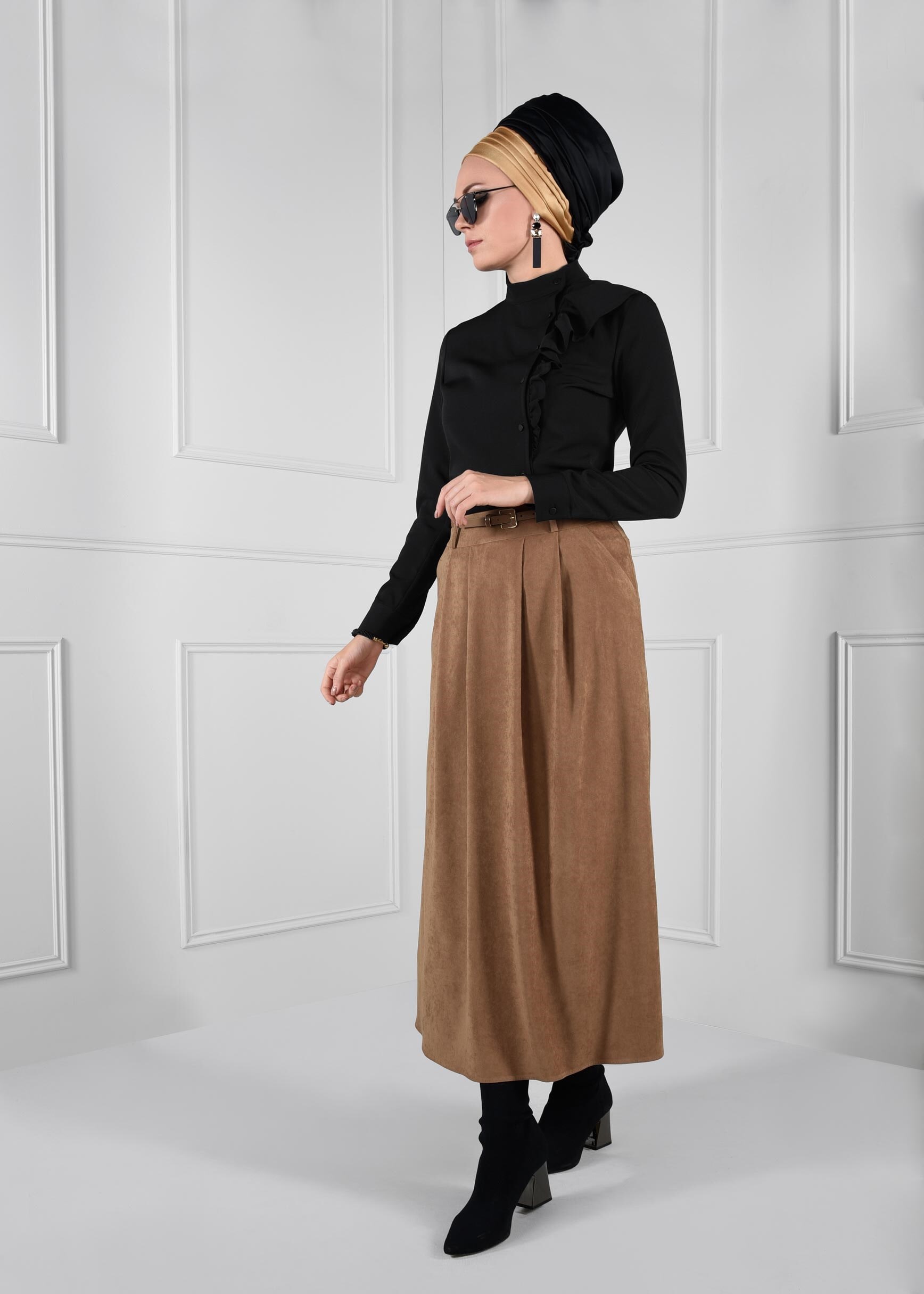 Tesettür giyim BEJ KEMERLİ CEPLİ SÜET ETEK 6088
