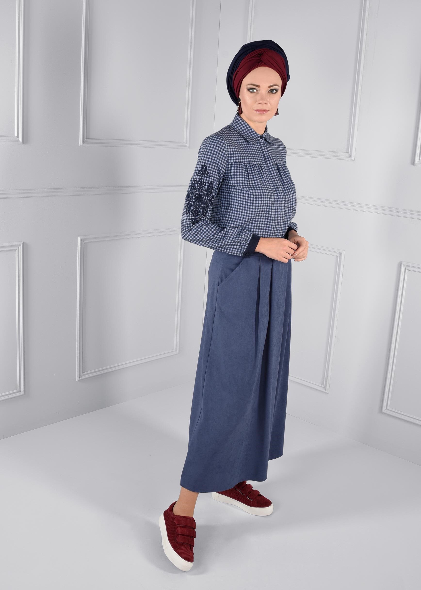 Tesettür giyim MAVİ KEMERLİ CEPLİ SÜET ETEK 6088