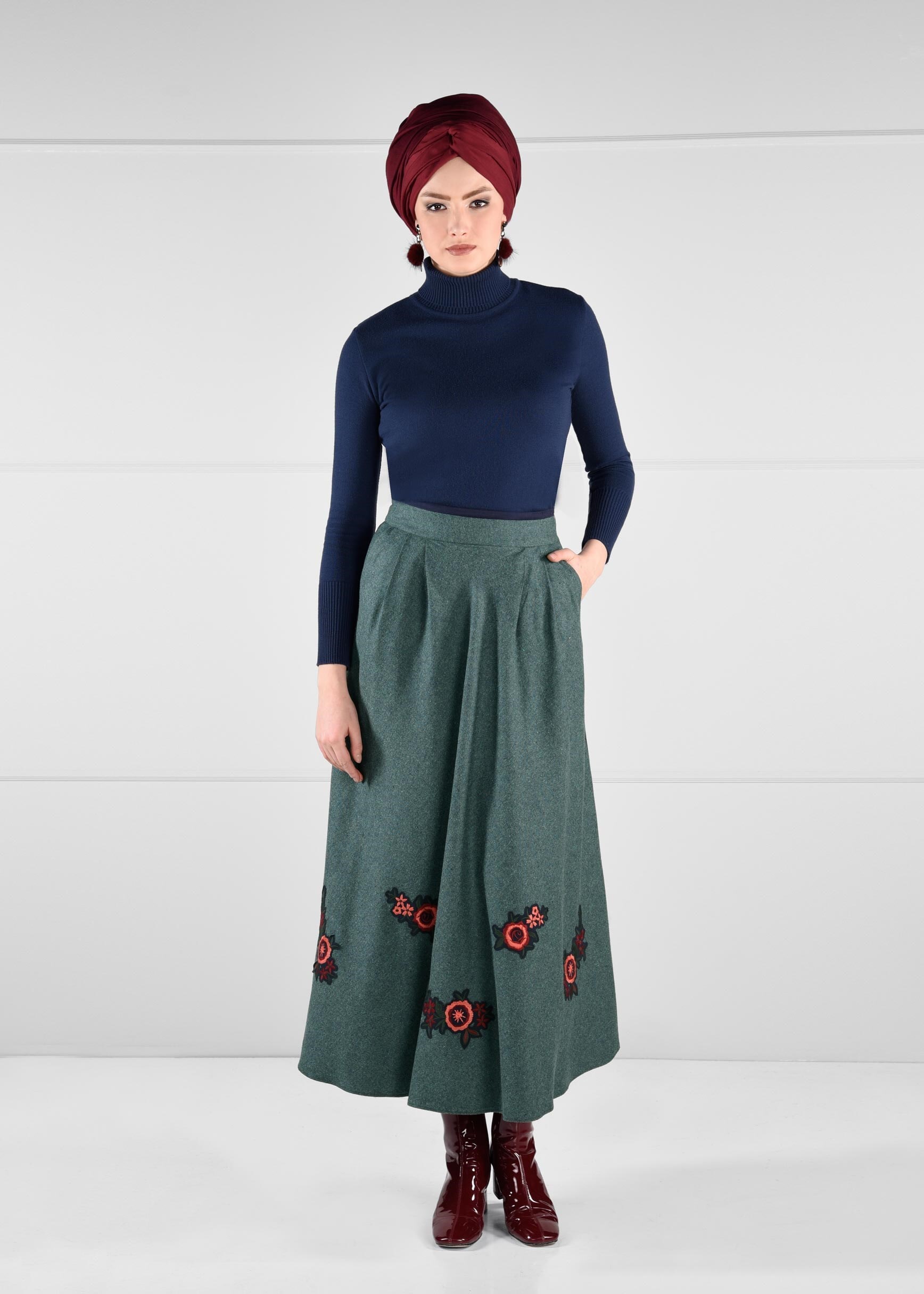 Tesettür giyim YEŞİL NAKIŞ İŞLEMELİ KLOŞ ETEK 6089 