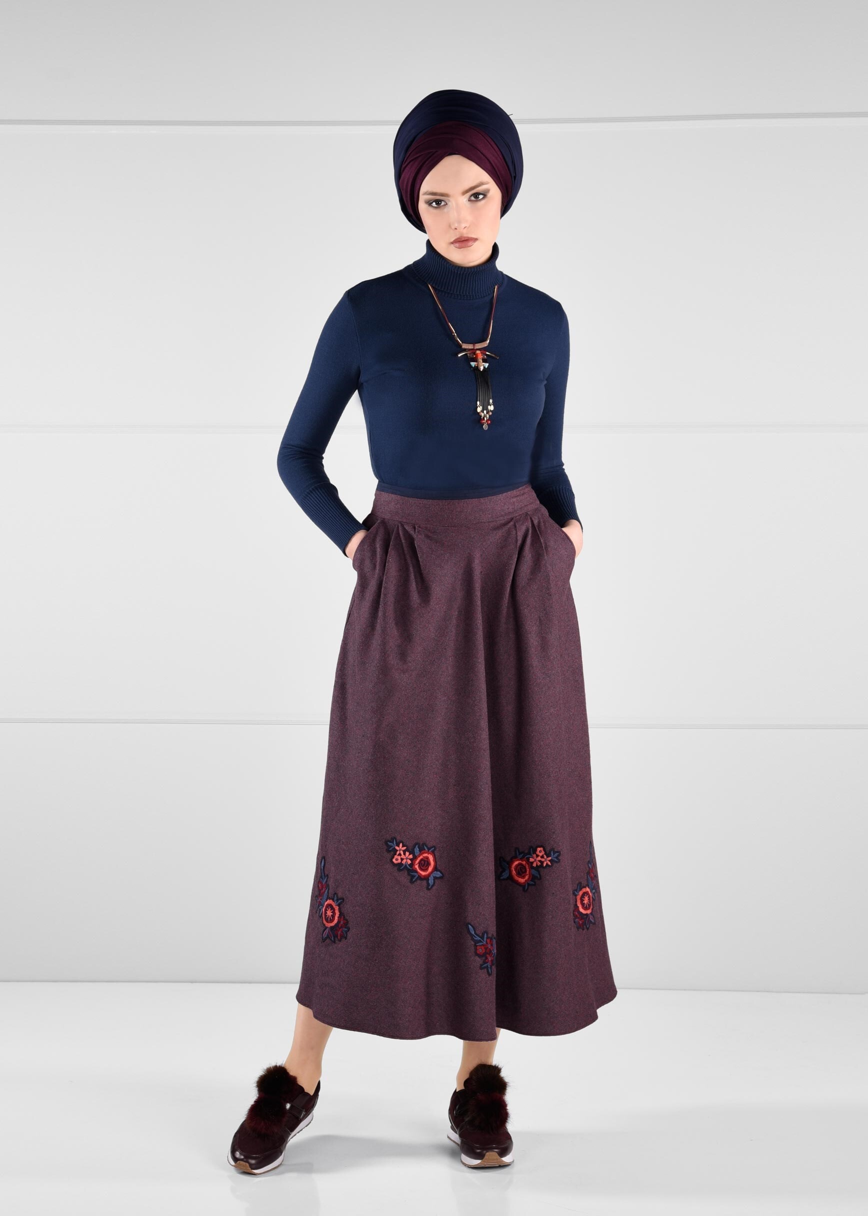 Tesettür giyim BORDO NAKIŞ İŞLEMELİ KLOŞ ETEK 6089 