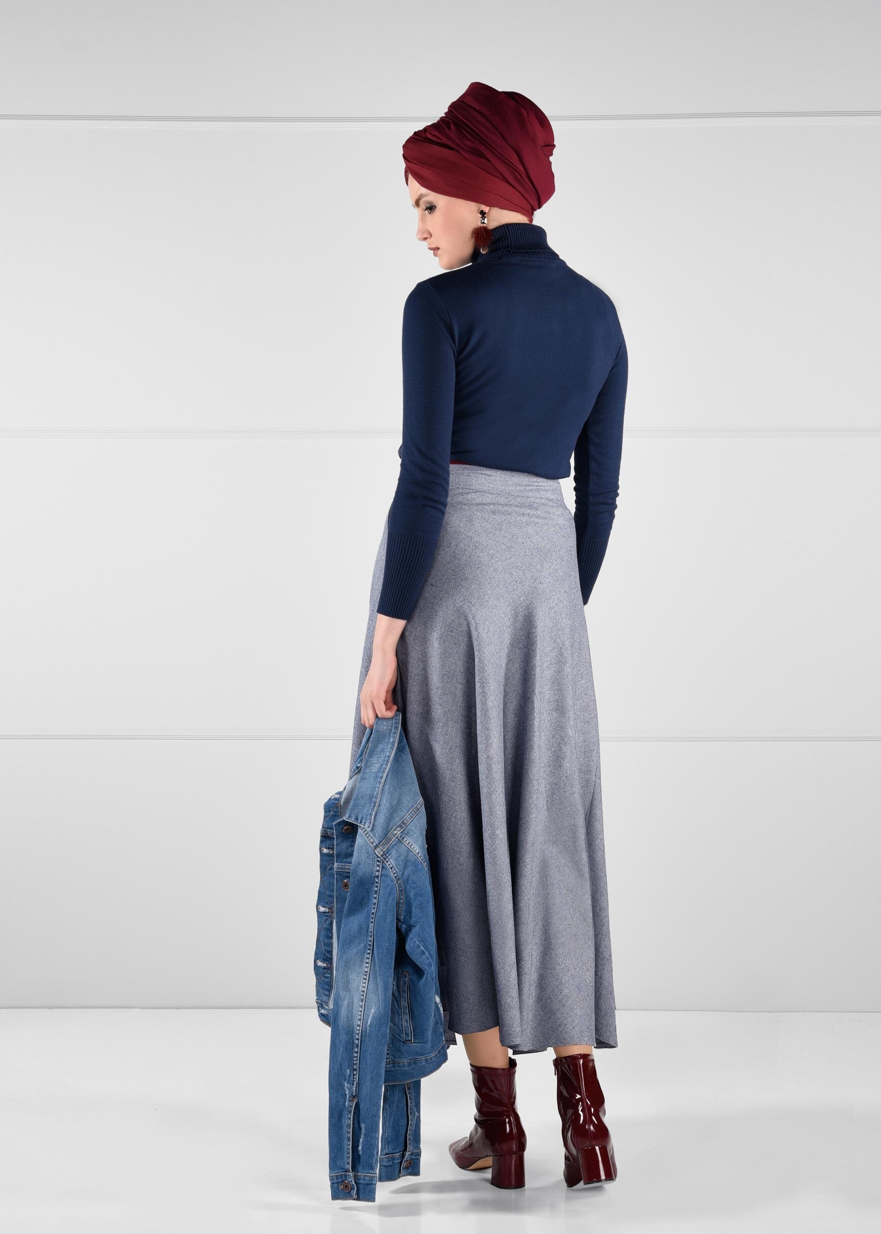 Tesettür giyim LACİVERT NAKIŞ İŞLEMELİ KLOŞ ETEK 6089 