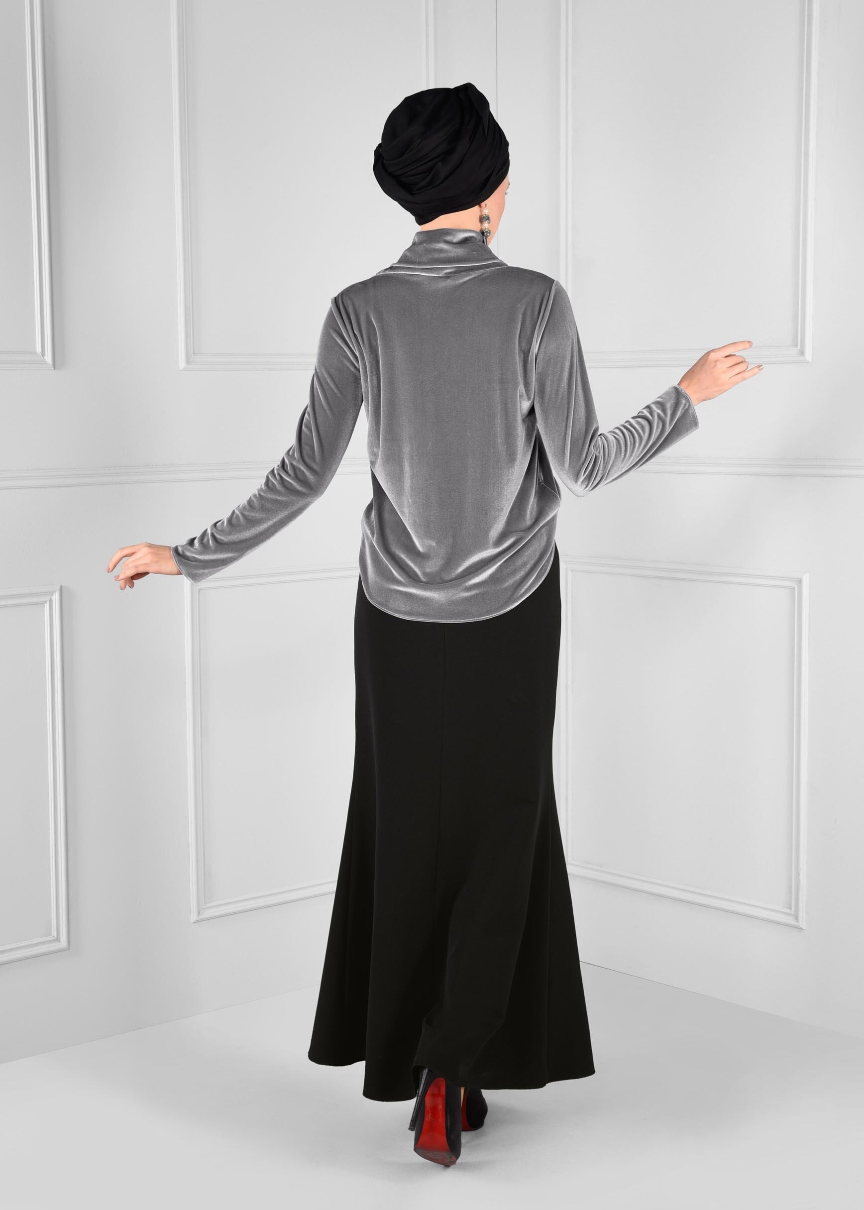 Tesettür giyim SİYAH BALIK KESİM KEMERLİ ETEK 6091