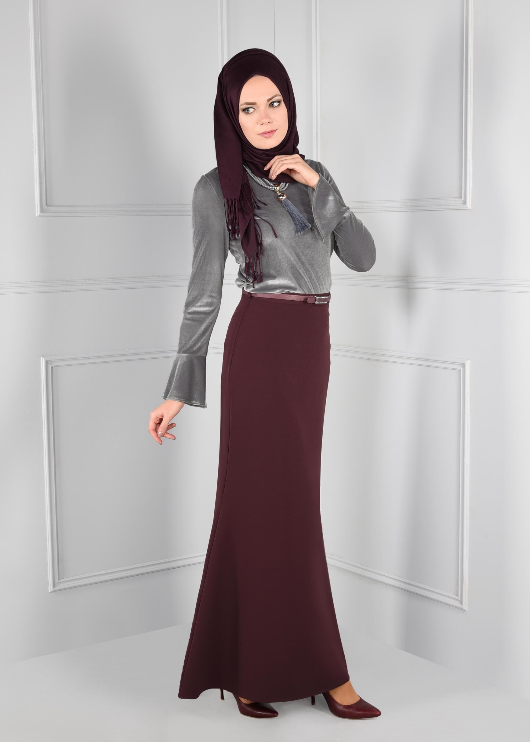 Tesettür giyim BORDO BALIK KESİM KEMERLİ ETEK 6091