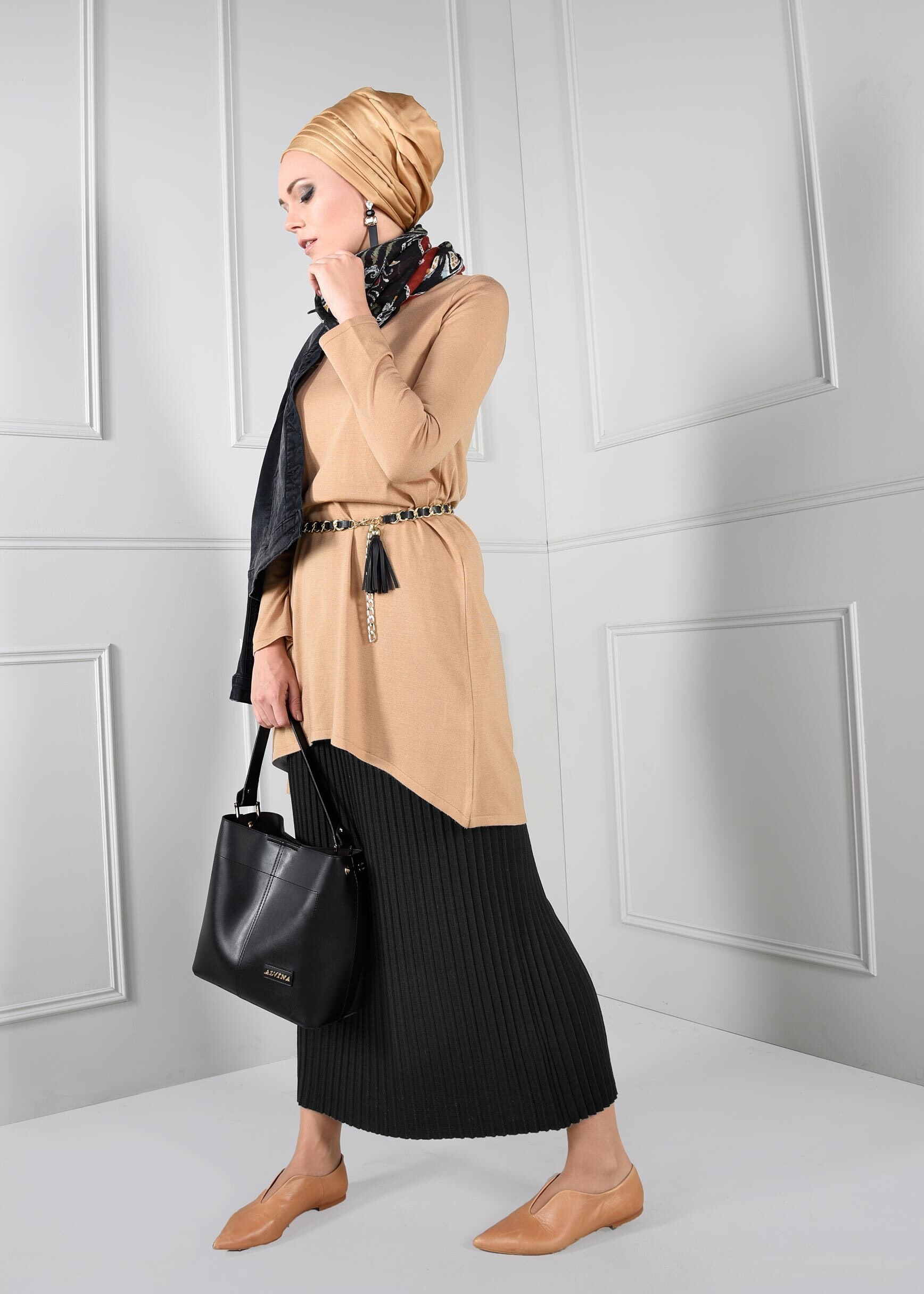 Tesettür giyim SİYAH BELİ LASTİKLİ FİTİLLİ TRİKO ETEK 6093