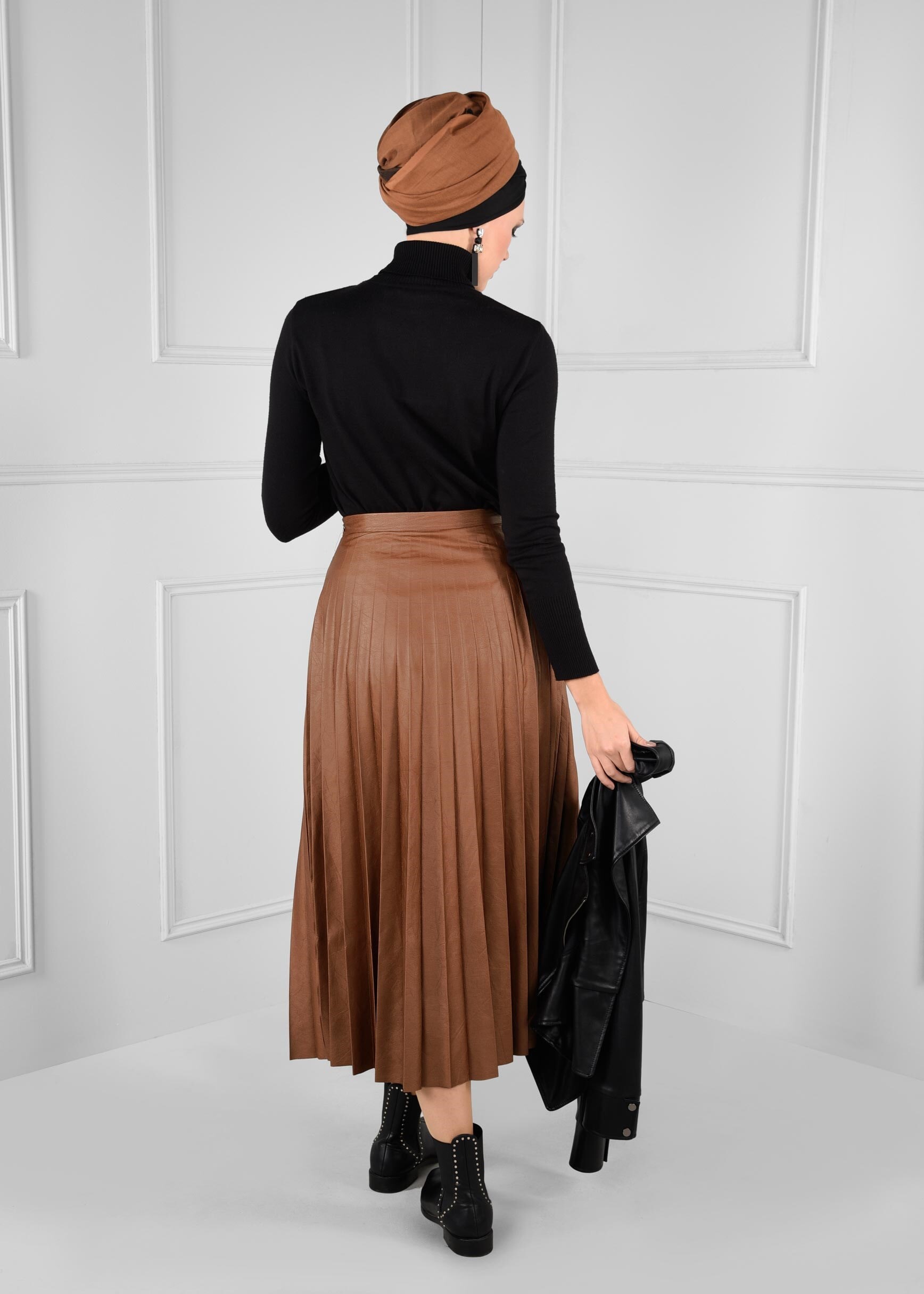 Tesettür giyim KAHVE PİLİSELİ DERİ ETEK 6096