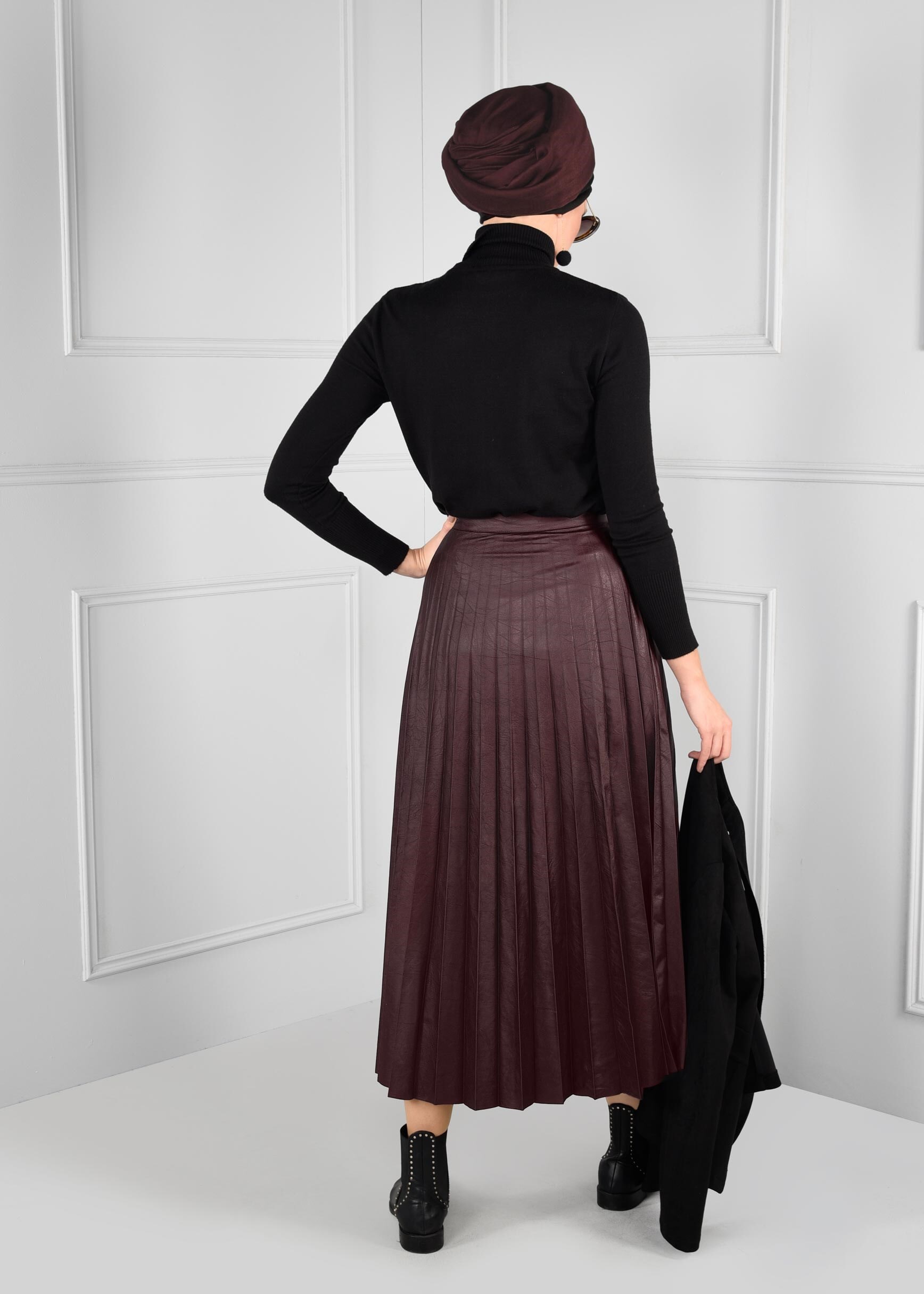 Tesettür giyim MÜRDÜM PİLİSELİ DERİ ETEK 6096