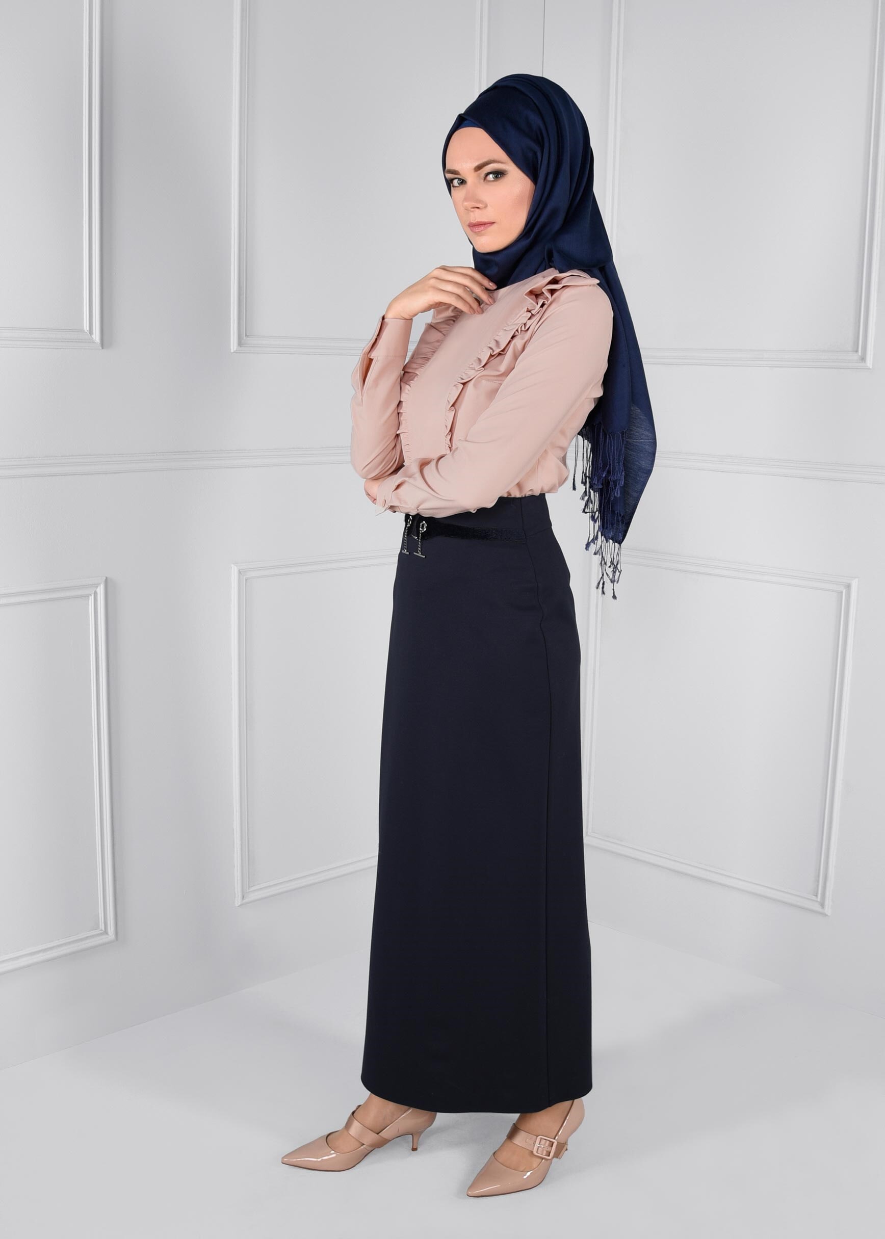 Tesettür giyim LACİVERT BELDEN ZİNCİR DETAYLI GİZLİ YIRTMAÇLI ETEK 6098